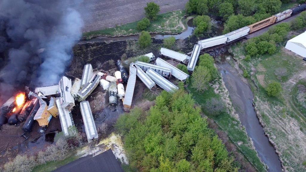 2021-05-17T044144Z_1279399984_RC2EHN98350O_RTRMADP_3_USA-TRAIN-ACCIDENT-1024x577.jpg