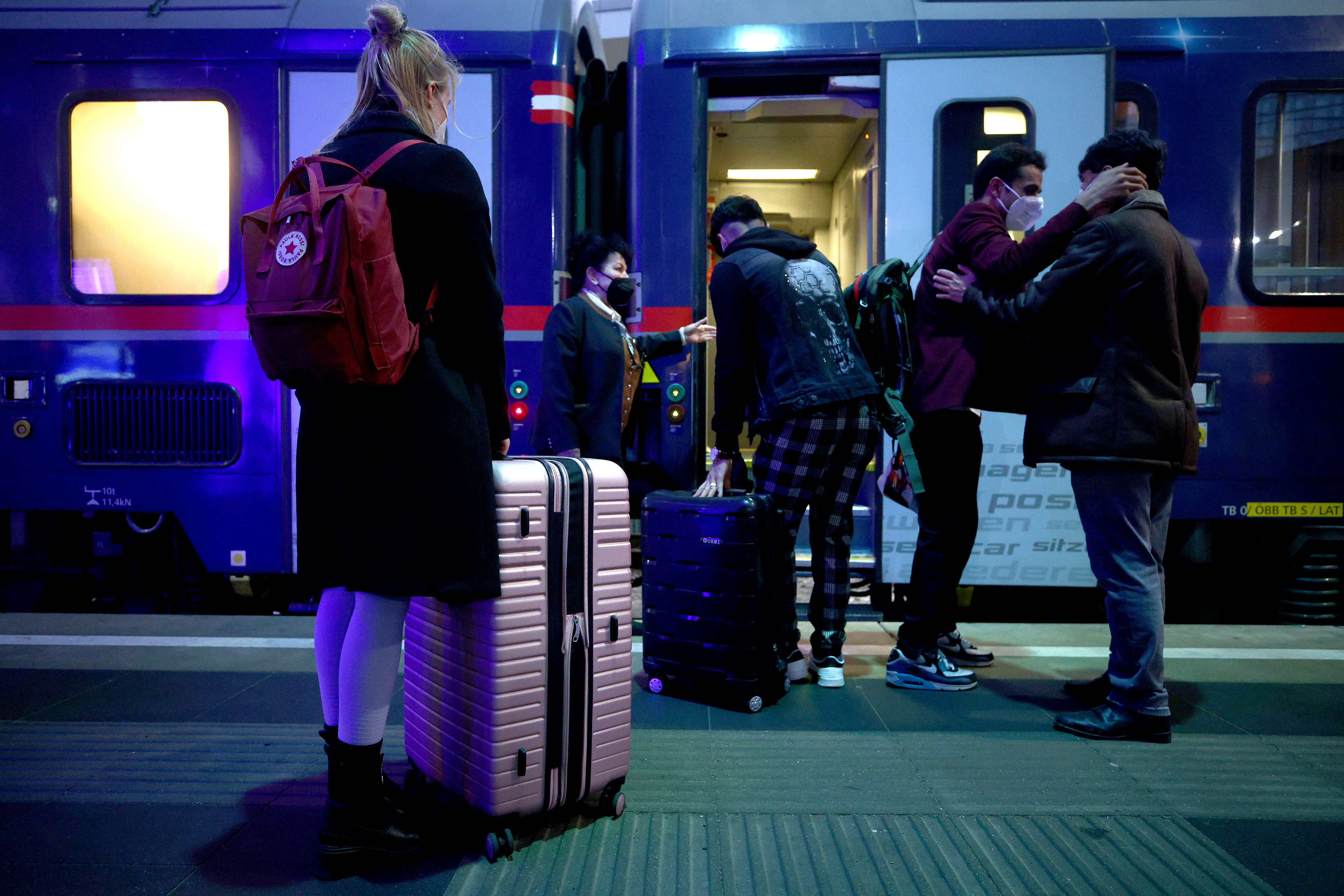 putovanje, turizam, vlak, koronavirus, covid-19, maske