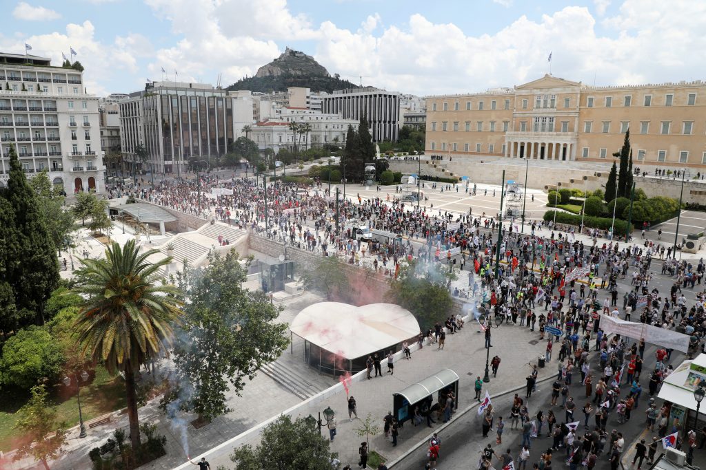2021-06-10T095321Z_1661533886_RC2KXN9962AO_RTRMADP_3_GREECE-LABOUR-REFORMS-STRIKE-1024x683.jpg