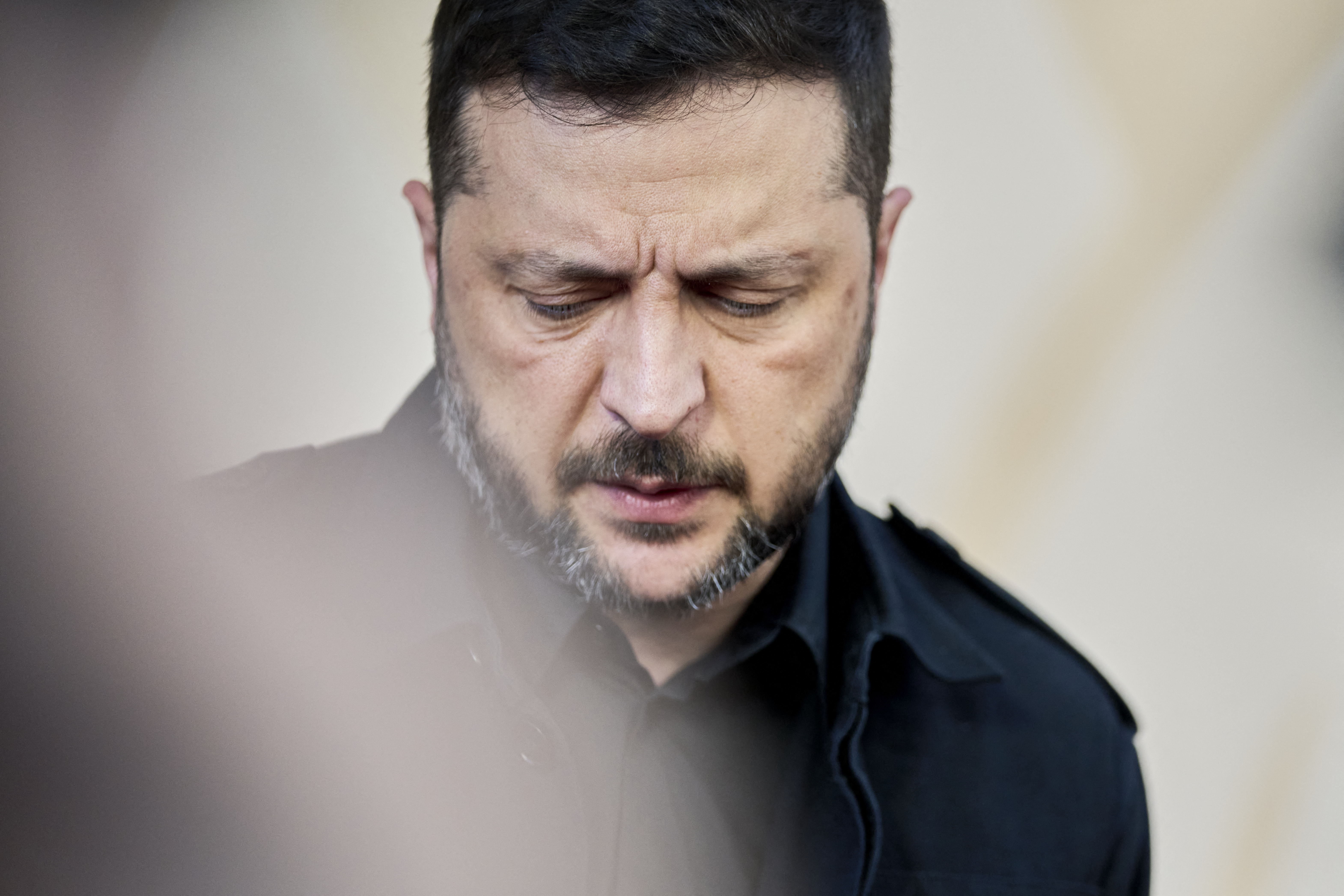 Ukraine's President Volodymyr Zelensky speaks with journalists as he arrives to attend the 7th European Political Community (EPC) Summit at the Bella Center in Copenhagen on October 2, 2025. (Photo by Thomas Traasdahl / Ritzau Scanpix / AFP) / Denmark OUT