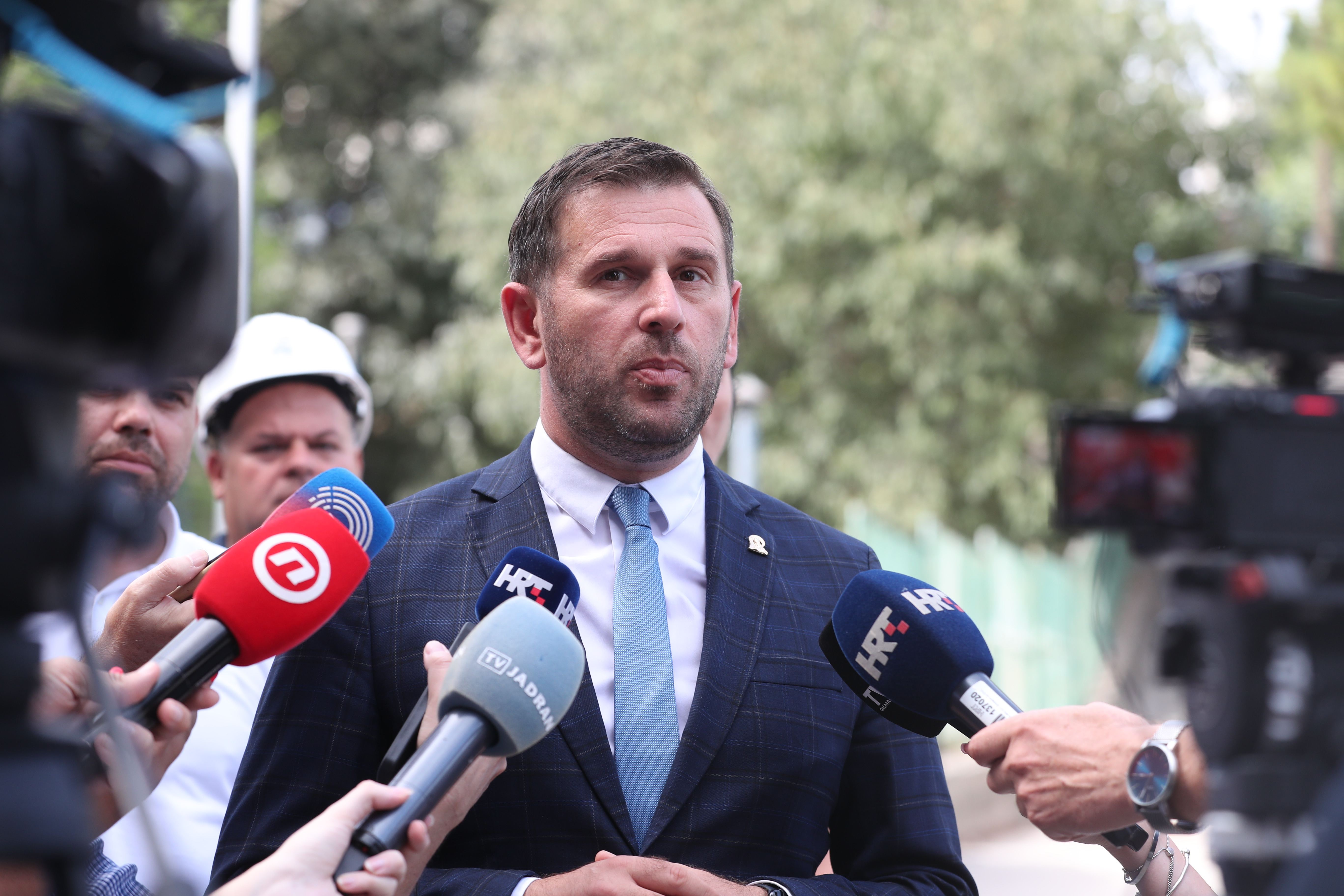 09.09.2025., Split - Gradonacelnik Tomislav Suta odrzao konferenciju za medije pored gradilista bivse toplane na Blatinama. Photo: Ivo Cagalj/PIXSELL