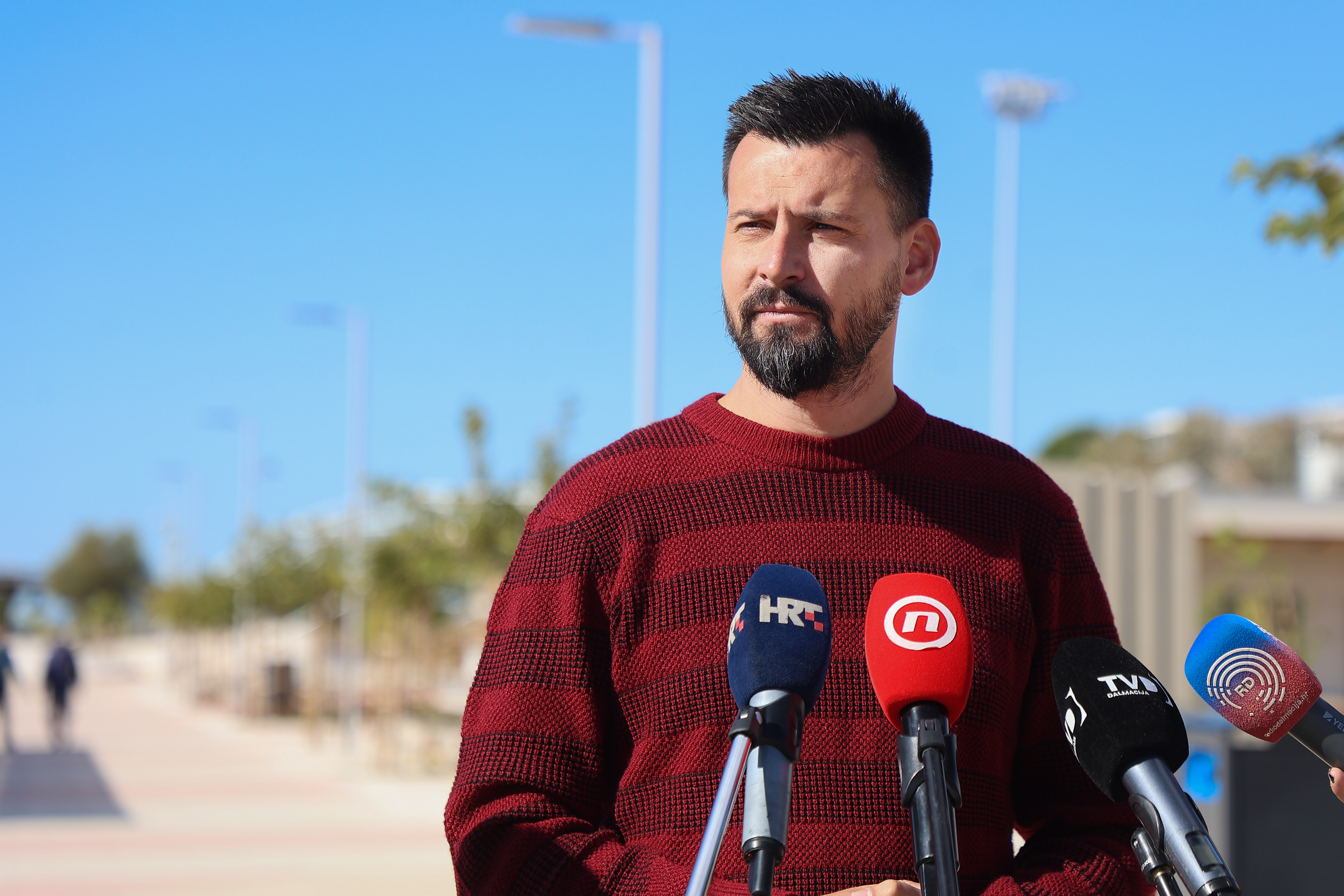 08.10.2025.,Split- Bojan Ivosevic na Znjanu govori o Zeljku Kerumu i pogodovanju dvaju objekata kafica na Znjanu koja se upravo sredjuju Photo: Ivana Ivanovic/PIXSELL