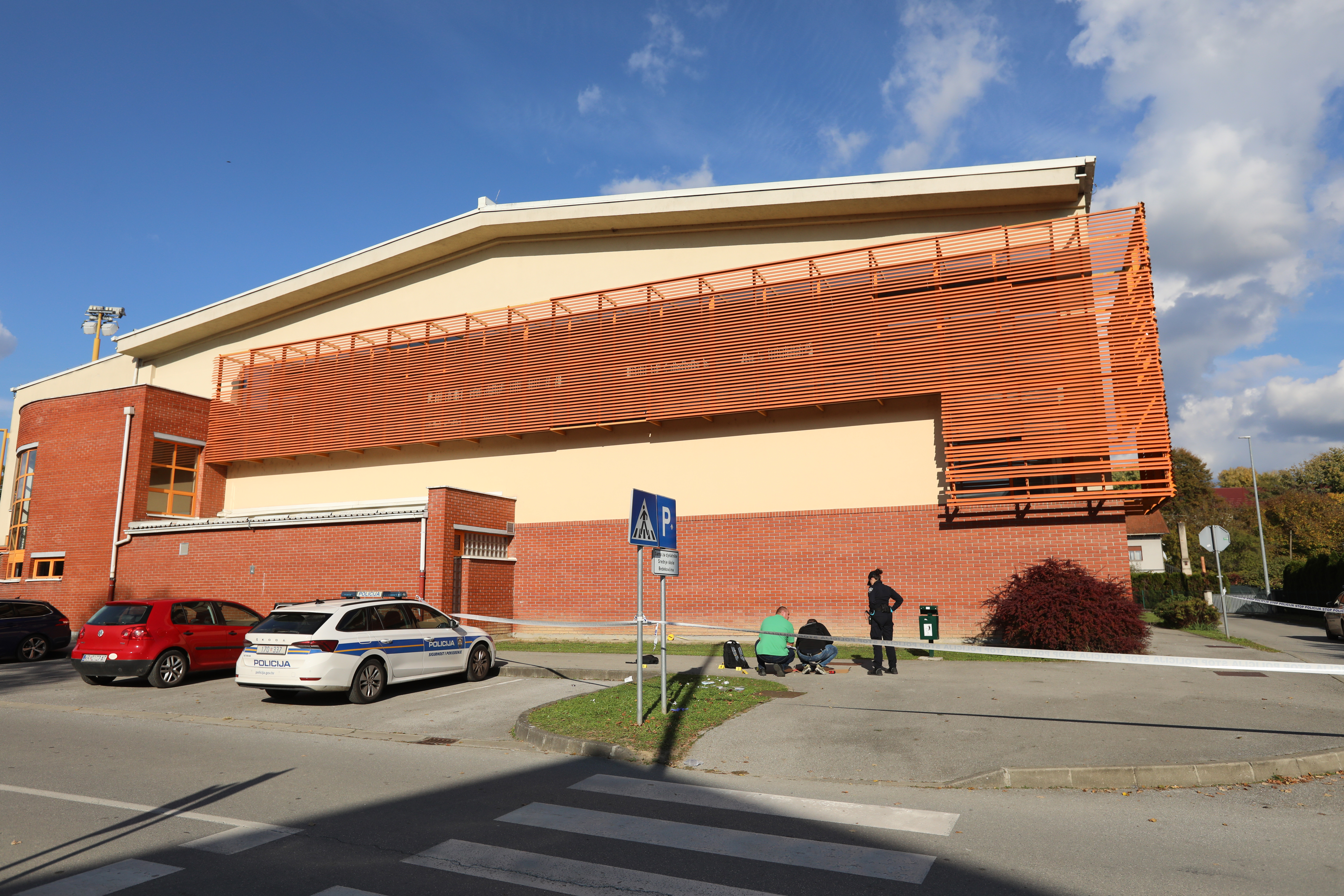 14.10.2025., Bedekovcina - Ucenik srednje skole u Bedekovcini ozlijedjen je nozem.