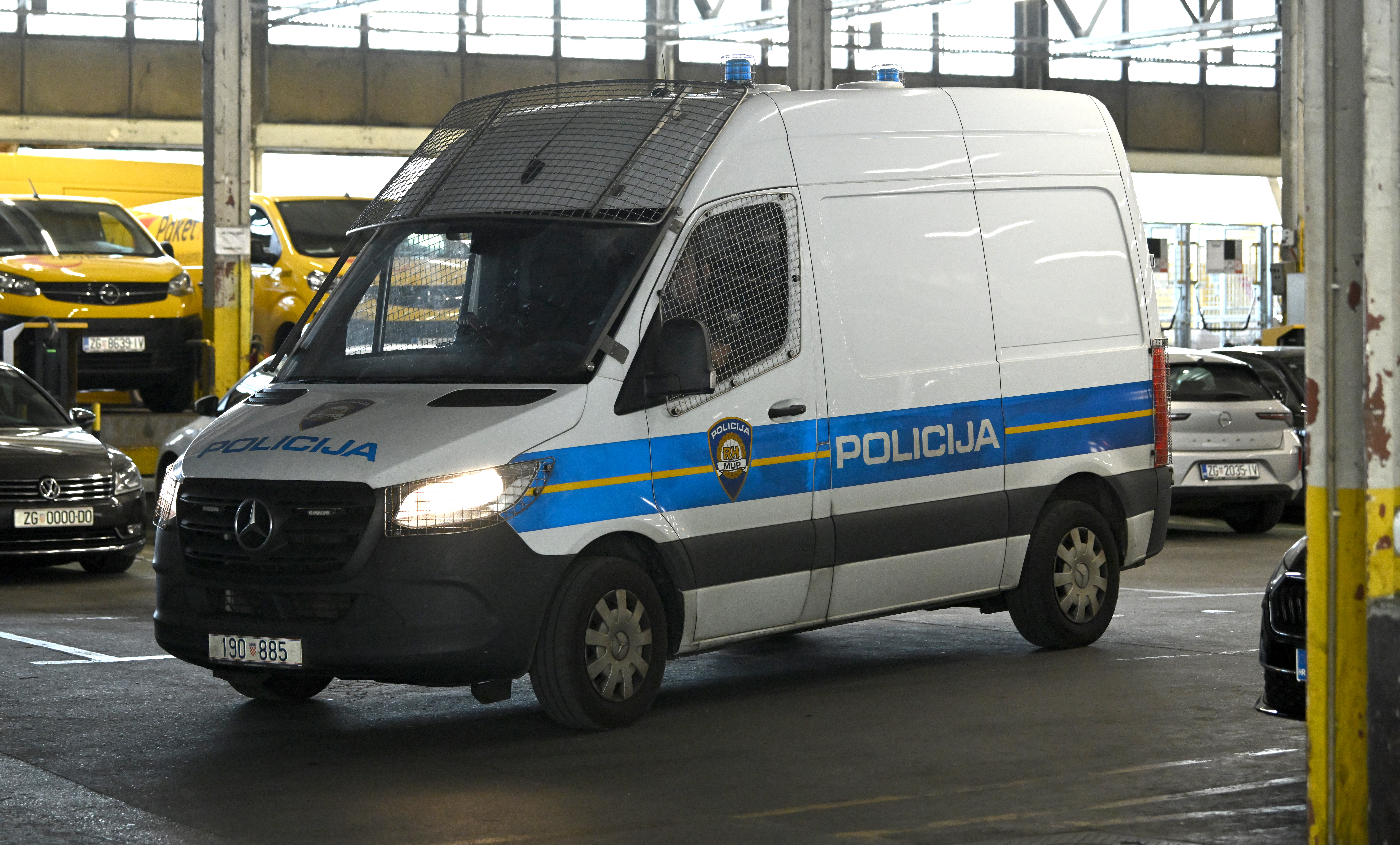 27.08.2025., Zagreb - Dovodjenje osumnjicenika privedenih u novoj akciji USKOK-a. Hrvatska policija predvodi medunarodnu akciju u suradnji s EUROPOL-om i DEA-om. Photo: Marko Lukunic/PIXSELL