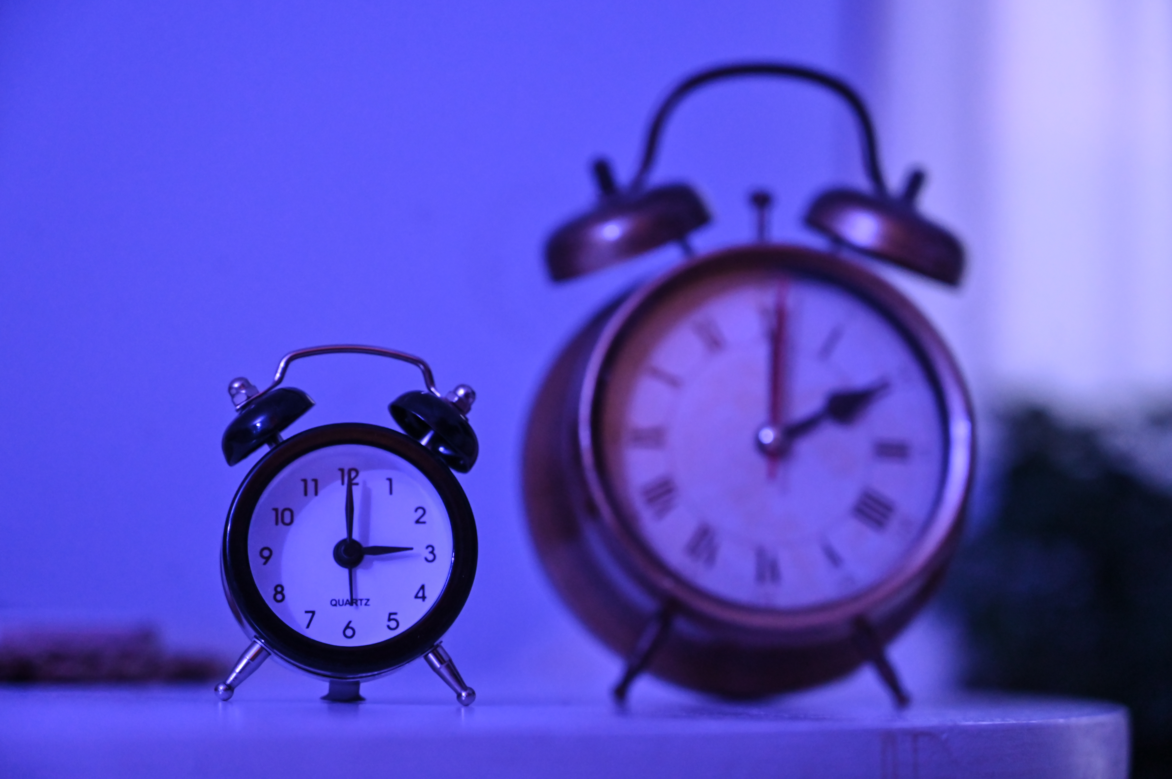 zavrsava ljetno i pocinje zimsko racunanje vremena pomicanjem za jedan sat unatrag