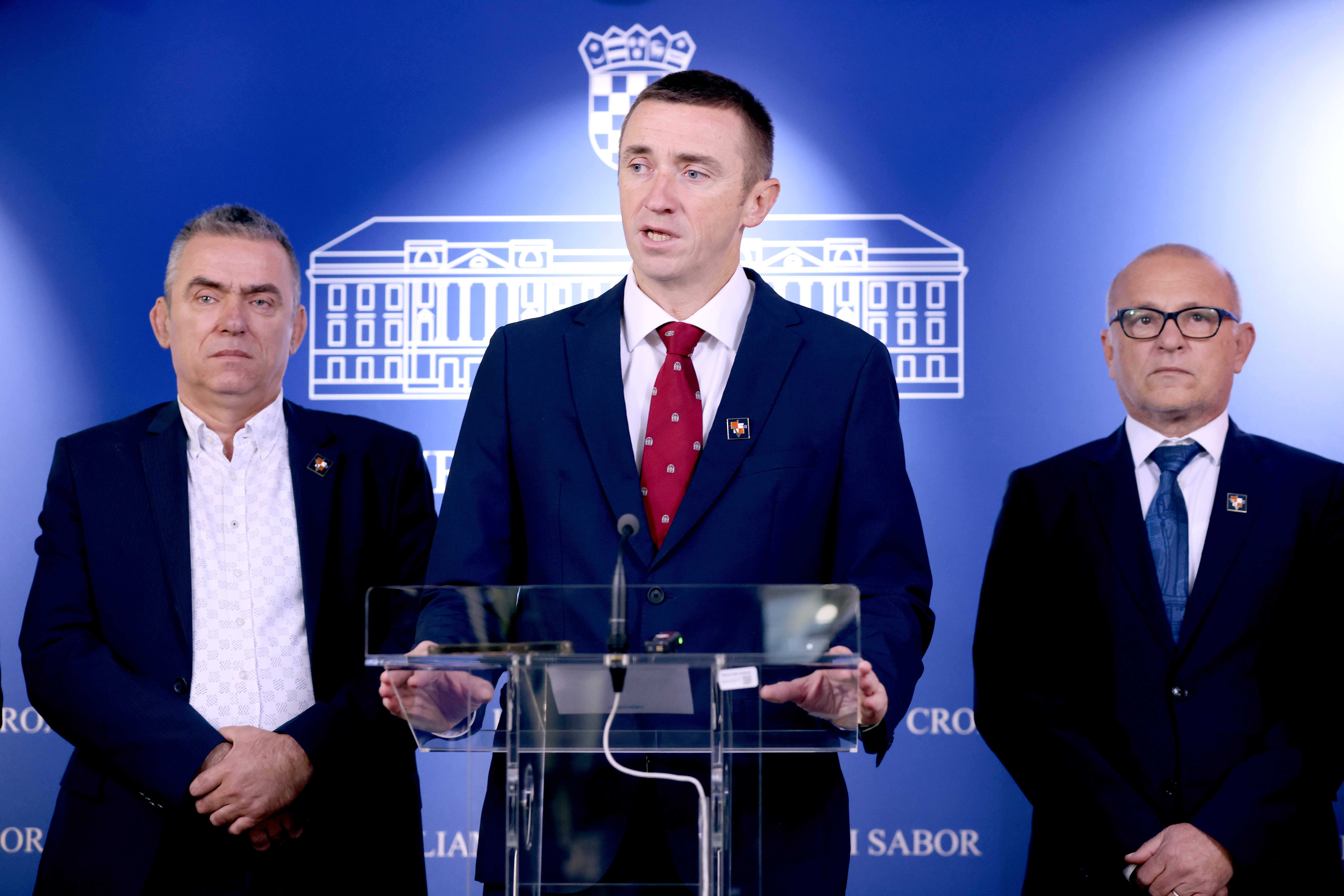 23.10.2025., Zagreb - Na konferenciji za medije odrzanoj u Saboru o uklanjanju mauzoleja Vukasinu Soskocaninuna temelju novog Zakona o grobljima govorio je Ivan Penava. Photo: Patrik Macek/PIXSELL