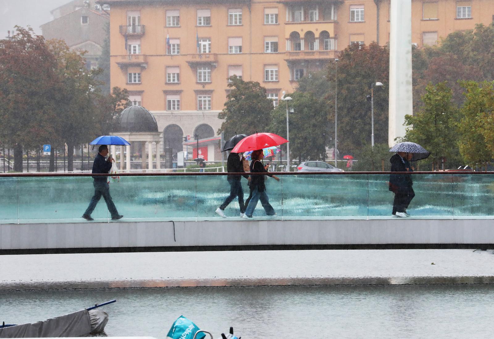 10.09.2025., Rijeka - Kisni dan u gradu. Photo: Goran Kovacic/PIXSELL