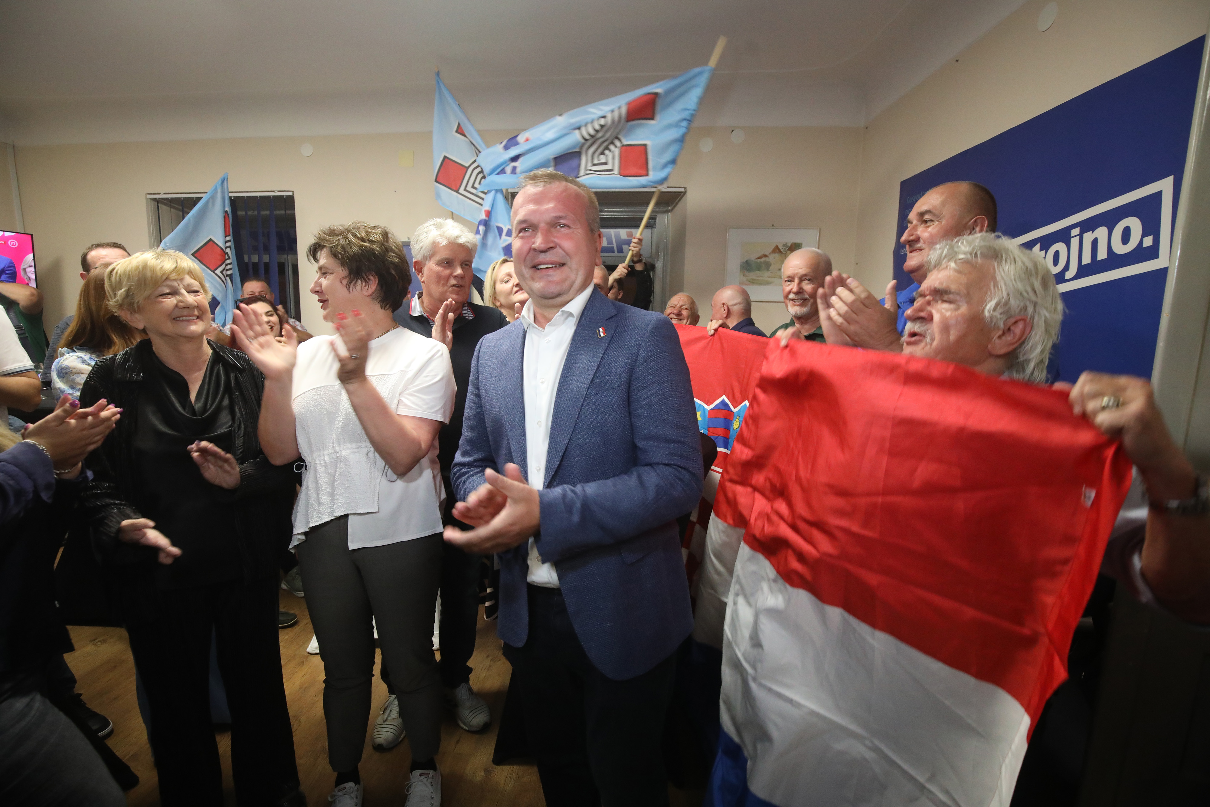 01.06.2025., Varazdin - Docek izbornih rezultata drugog kruga lokalnih izbora u izbornom stozeru HDZ-a. Andjelko Stricak Photo: Vjeran Zganec Rogulja/PIXSELL