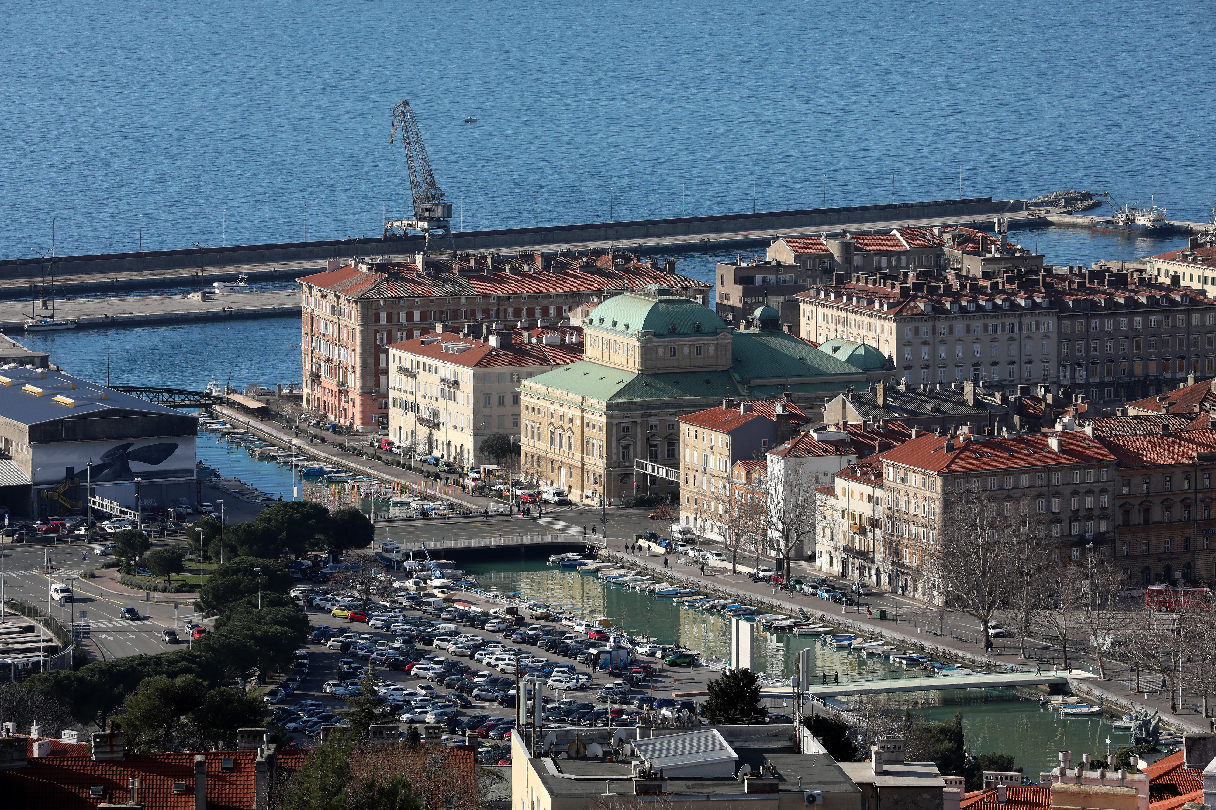 05.02.2025., Rijeka - Panorama grada. Mrtvi kanal, Kozala, Trsat, Susak, Delta, luka. Photo: Goran Kovacic/PIXSELL