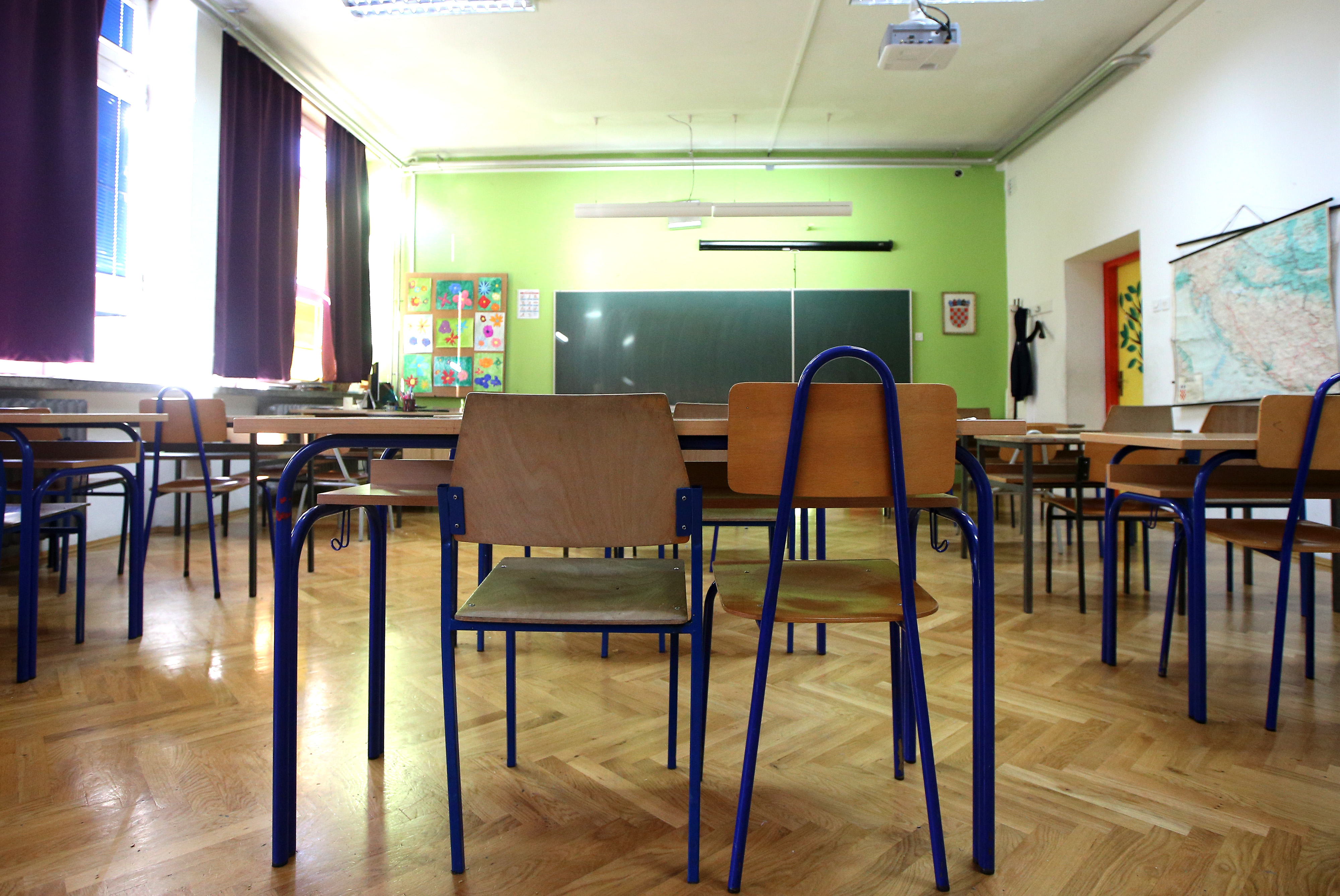 16.03.2020., Sibenik - Zbog koroavirusa Vlada RH je donijela odluku po kojoj od danas nema nastave u školama.Prazne ucionice i hodnici bez ucenika.rPhoto: Dusko Jaramaz/PIXSELL