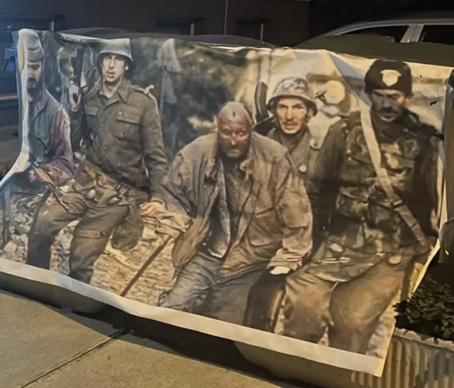 FOTO / Slike četnika polijepljene po Vukovaru