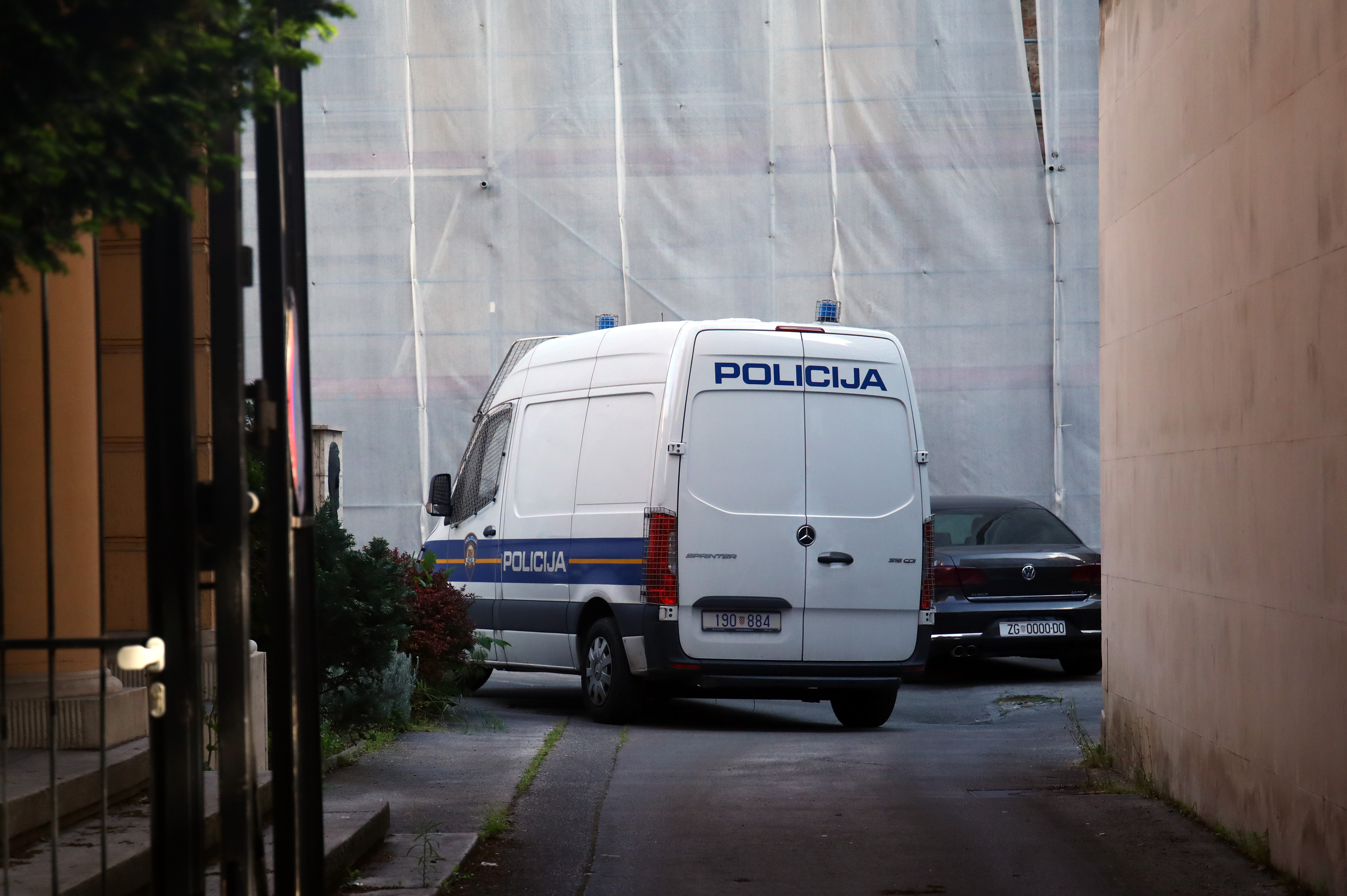 30.04.2025., USKOK, Vlaska 116, Zagreb - Dovodjenje uhicenog u aferi Hipodrom na ispitivanje u USKOK. Photo: Emica Elvedji/PIXSELL