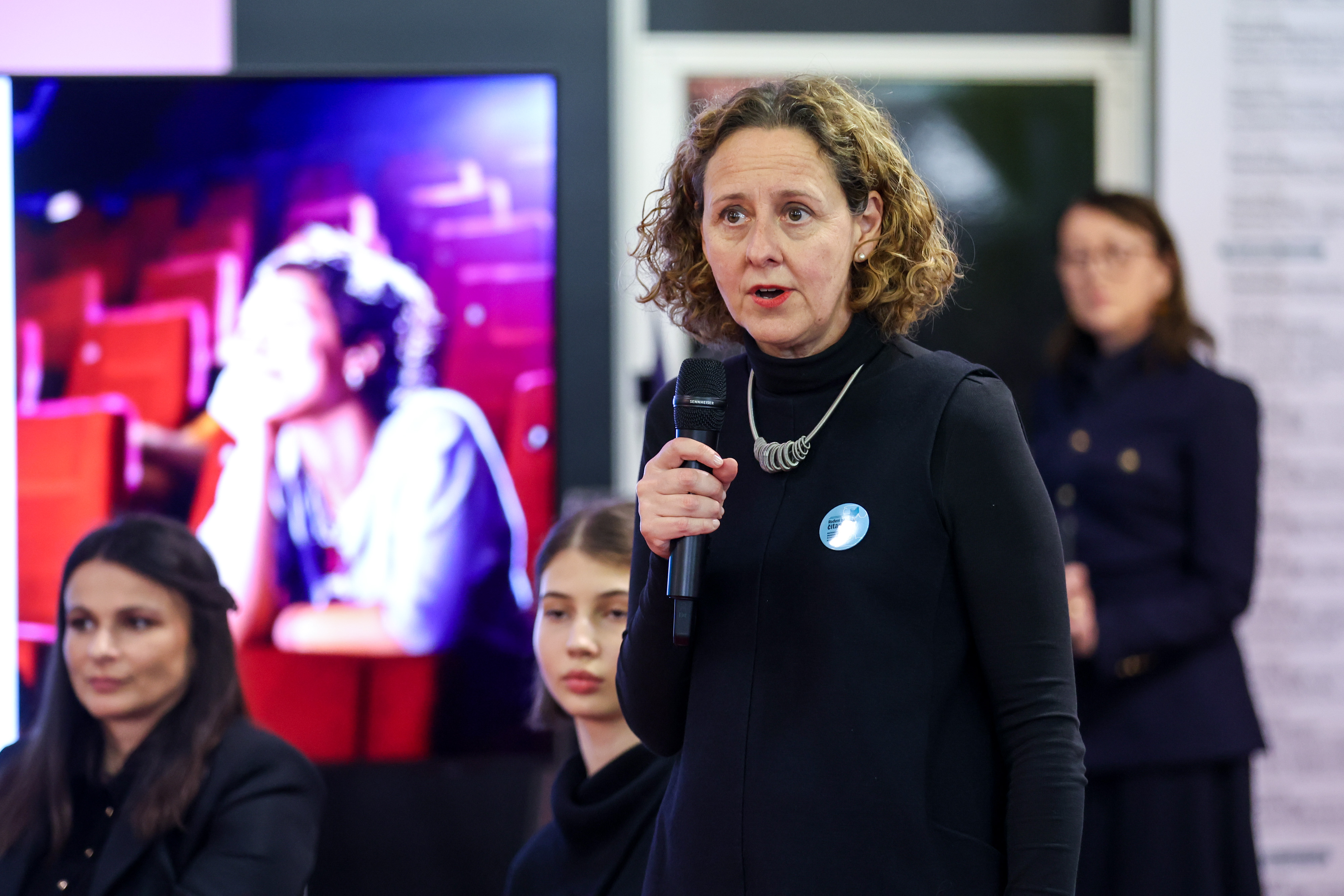 Ministrica kulture i medija Nina Obuljen Korzinek i clanica uprave FINA-e Vinka Ilak predstavile su projekt Kulturna iskaznica u okviru Premium programa sajma knjiga Interliber. Nina Obuljen Korzinek. Photo: Igor Kralj/PIXSELL