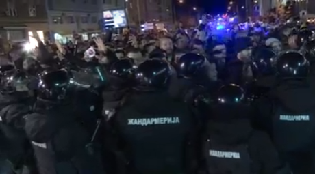sukob policije i građana u novom sadu