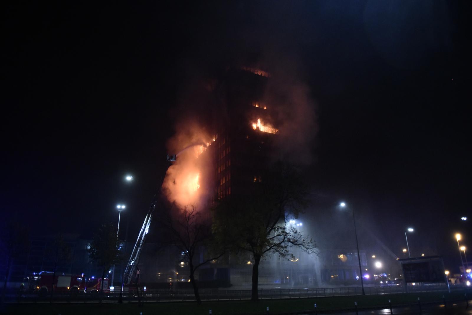 PXL_181125_142056360