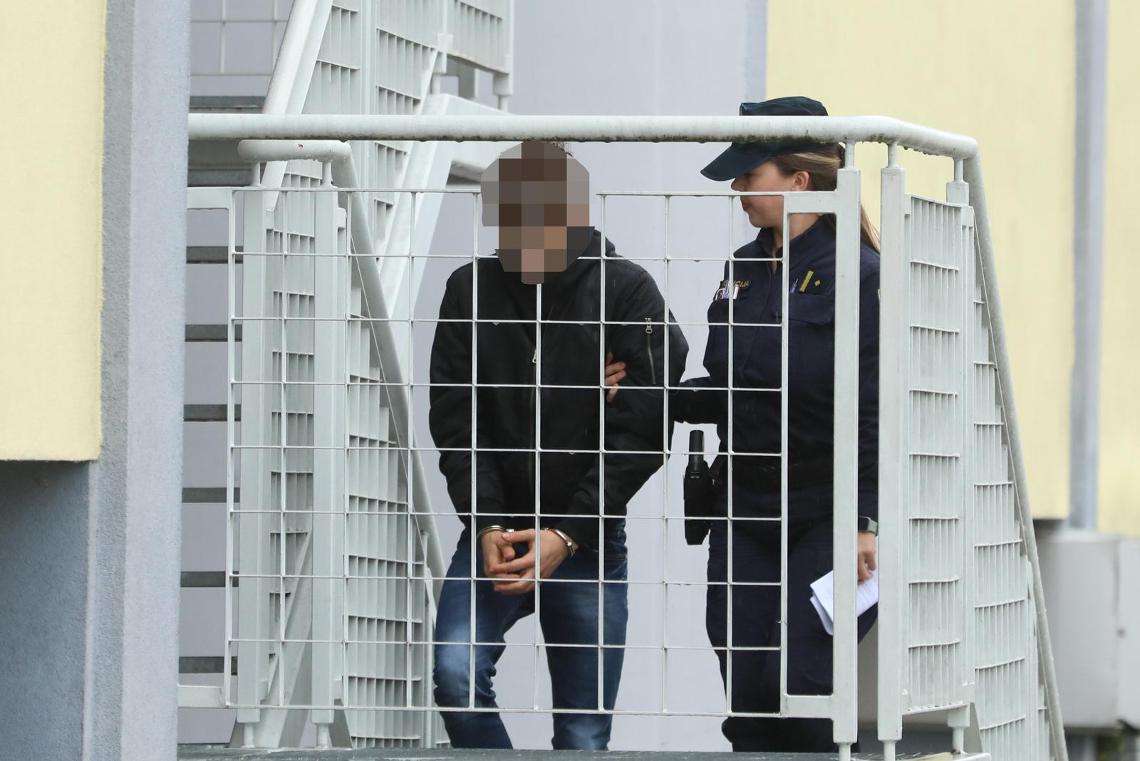 21.11.2025., Zagreb - Privodjenje osumnjicenog za pozar u Vjesnikovom neboderu. Photo: Robert Anic/PIXSELL