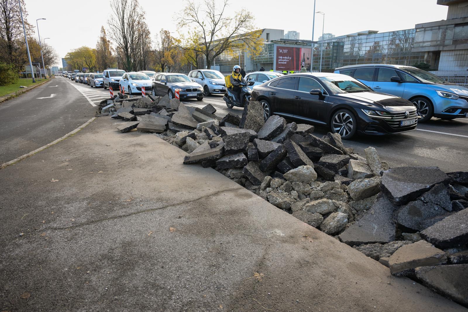 PXL_231125_142329805