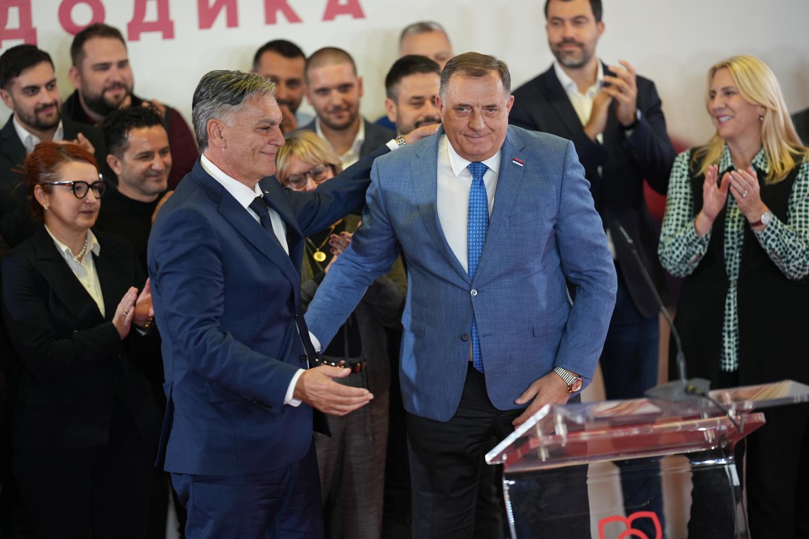 PXL_231125_142372329