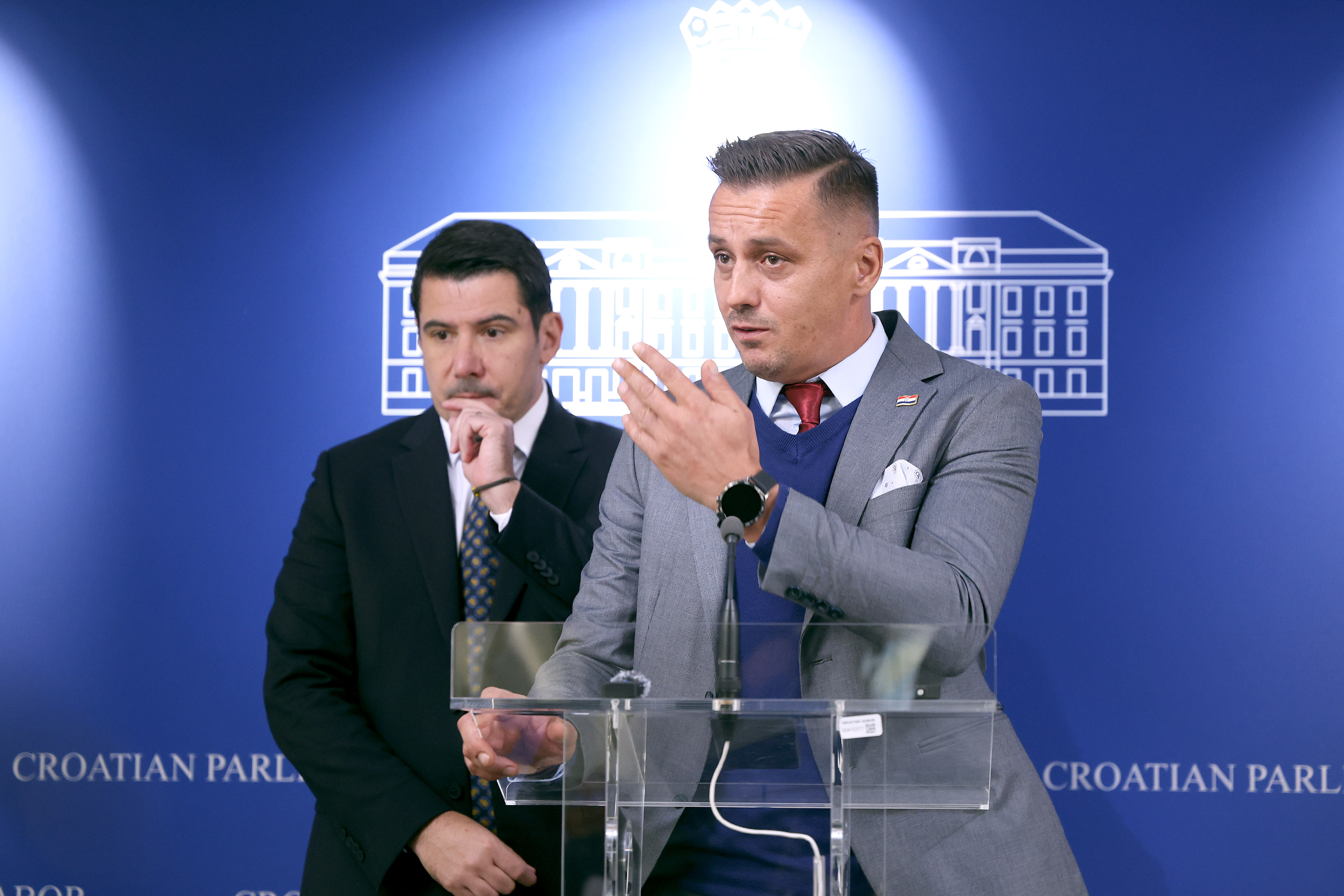 PXL_191125_142115444