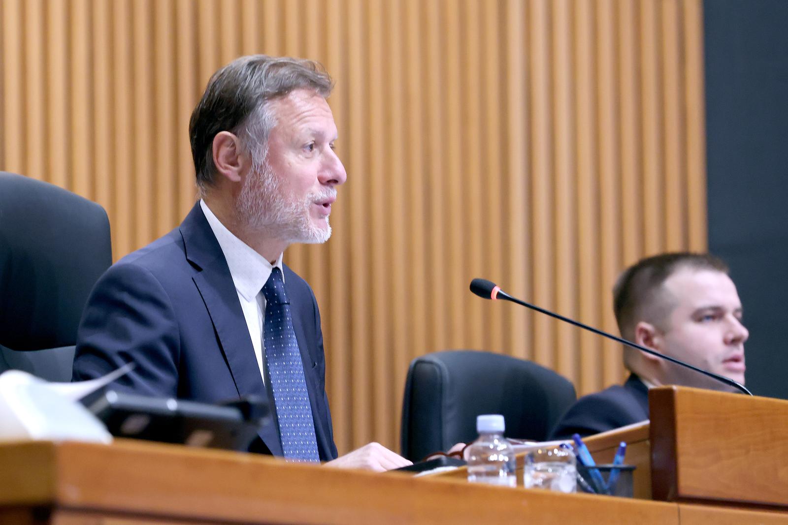 PXL_271125_142529359