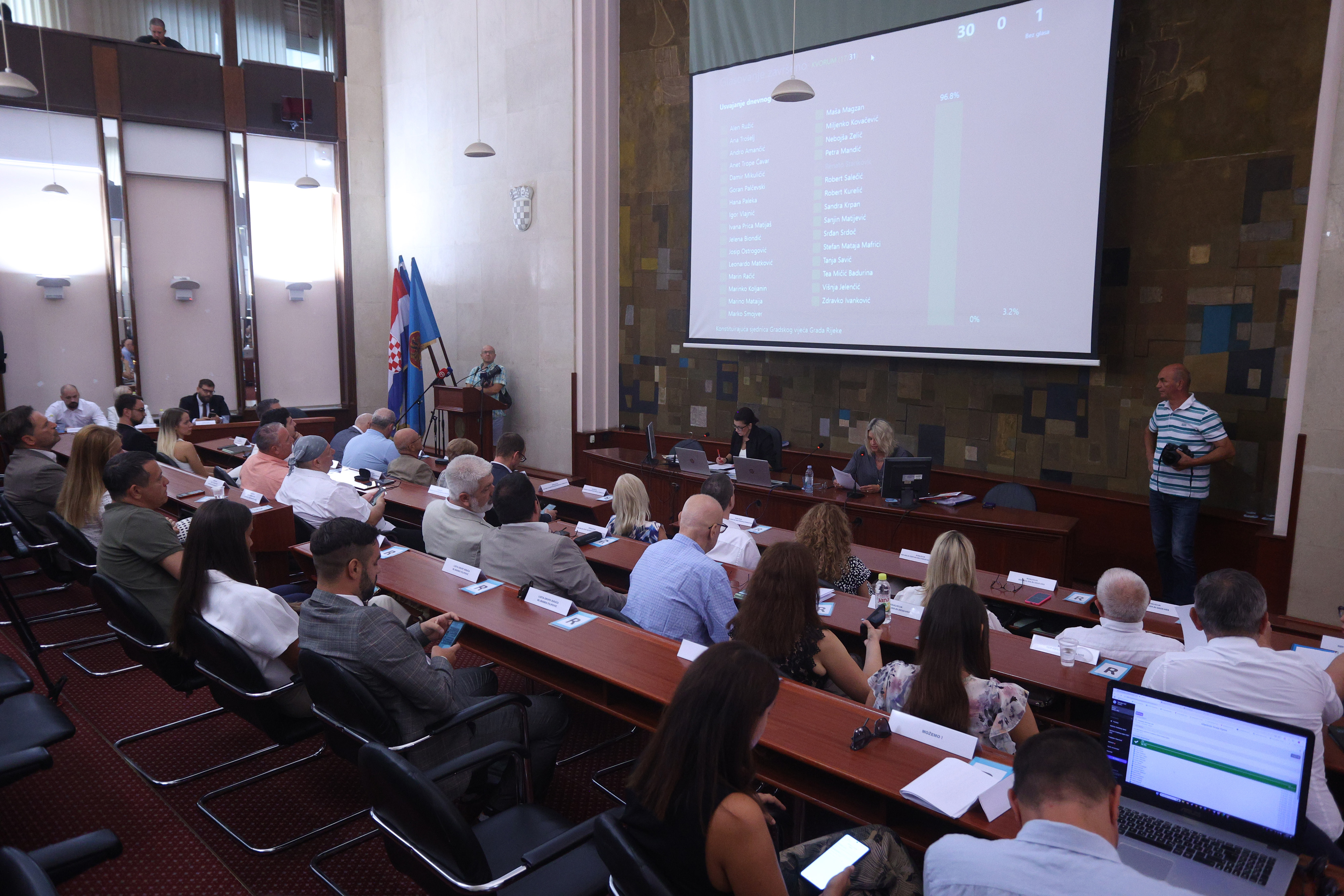 Iz treceg pokusaja konstituirano Gradsko vijece Rijeke, Robert Kurelic ipak izabran za predjednika. Iva Rincic je vecinu osigurala glasovima vijecnika s liste Marka Filipovica. Photo: Nel Pavletic/PIXSELL