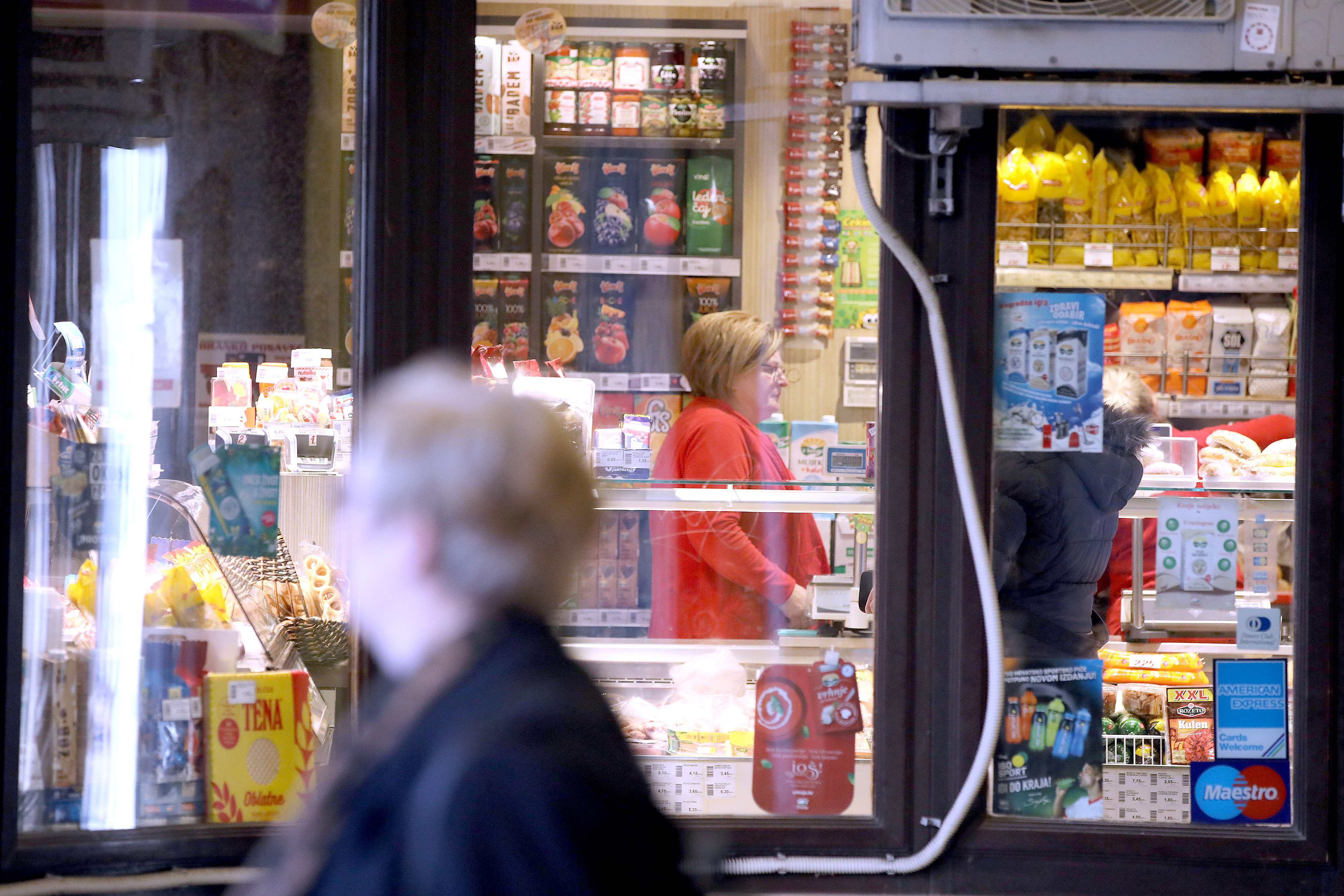 08.03.2023., Zagreb - prodavačica u trgovini
