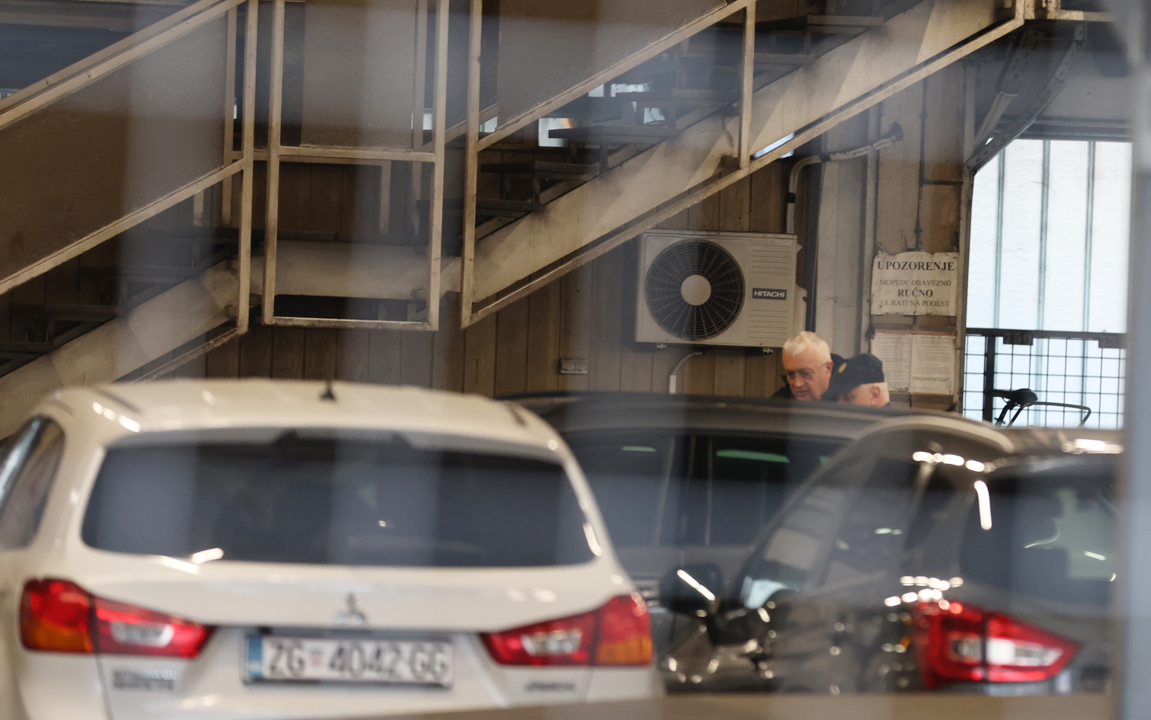 28.11.2025., Zagreb - Dragan Krasic doveden je u USKOK na ispitivanje. U prostorije USKOKA na ispitivanje trebaju doci i Andrija Mikulic, Ivica Vugrinec i Goran Veckovic.  Photo: Matija Habljak/PIXSELL