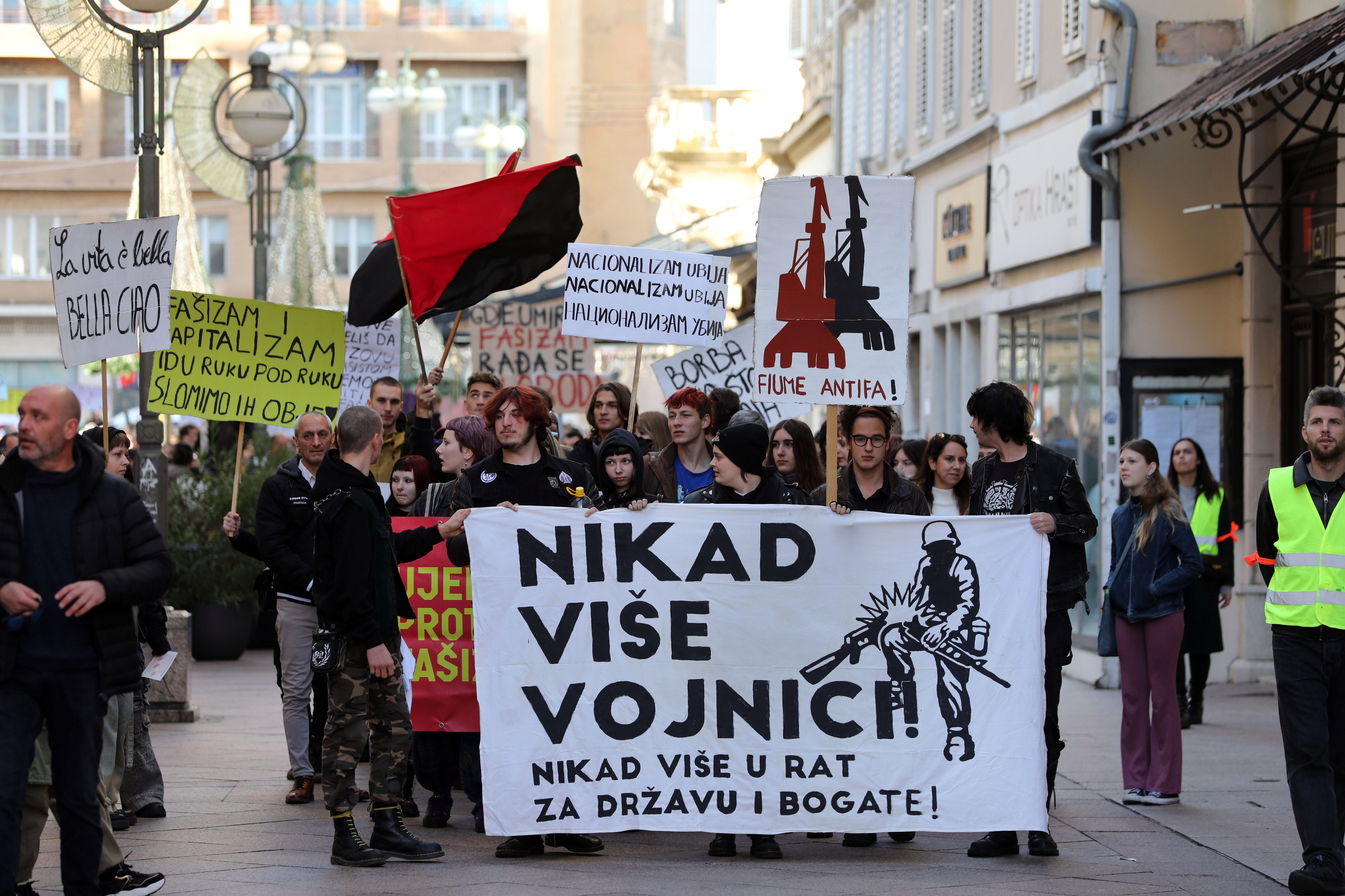 30.11.2025., Rijeka - Prosvjedni mars u organizaciji inicijative Ujedinjeni protiv fasizma, od jadranskog trga do spomenika Oslobodjenja od fasizma gdje je odrzan skup. Photo: Goran Kovacic/PIXSELL