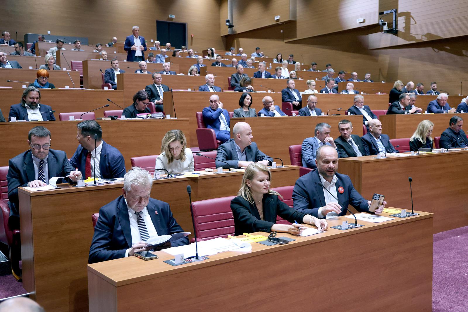 PXL_241025_140680673