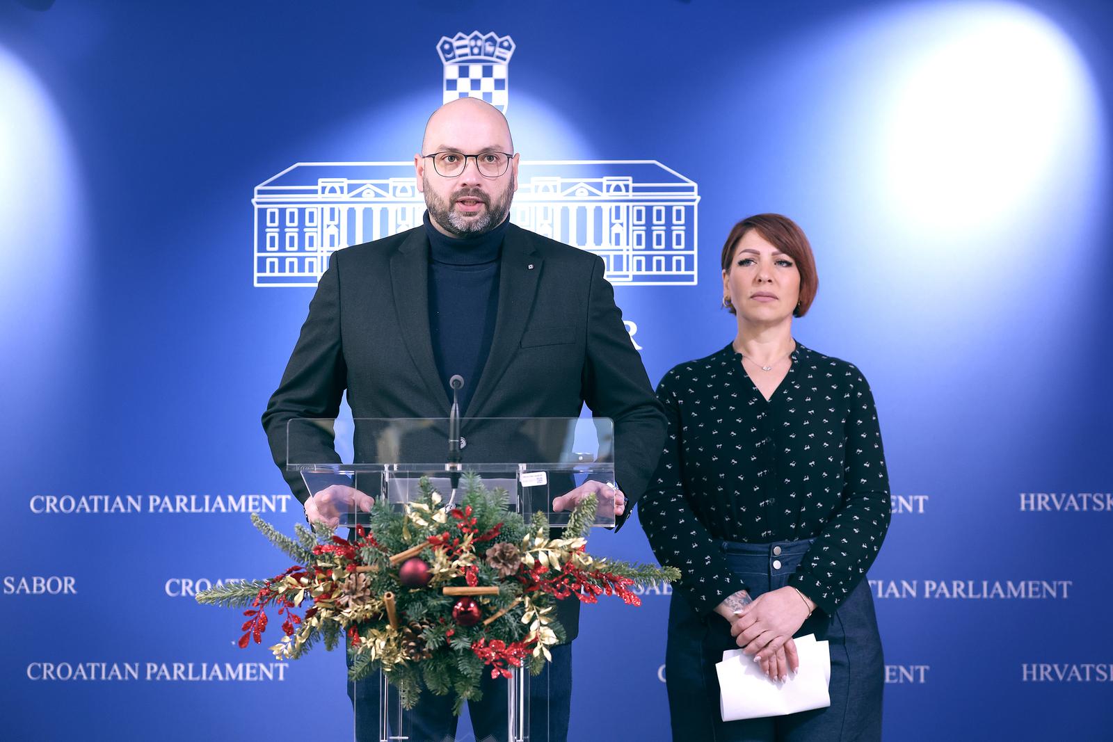 09.12.2025., Zagreb - Na konferenciji za medije odrzanoj u Saboru o temi "Tragedija u Sitnicama: Hitno nam treba zakon po uzoru na Sloveniju" govorili su Ivica Baksa i Boska Ban.  Photo: Patrik Macek/PIXSELL
