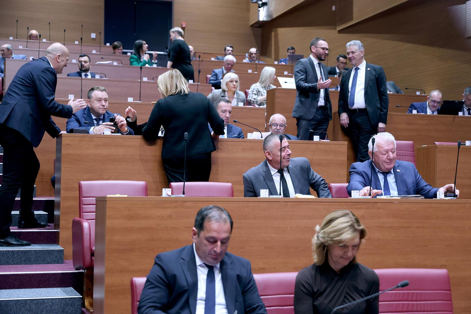 12.11.2025., Zagreb - Sabor je 8. sjednicu poceo aktualnim prijepodnevom, postavljanjem zastupnickih pitanja Vladi. Photo: Patrik Macek/PIXSELL