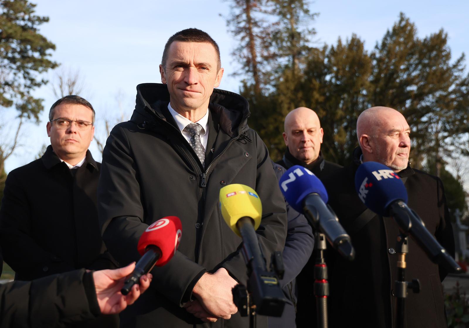 10.12.2025., Zagreb - Predsjednik Domovinskog pokreta Ivan Penava daje izjavu medijima nakon pologanja vijenaca na grobu bivseg predsjednika Republike Hrvatske Franje Tudjmana povodom 26. godisnjice njegove smrti. Photo: Sanjin Strukic/PIXSELL