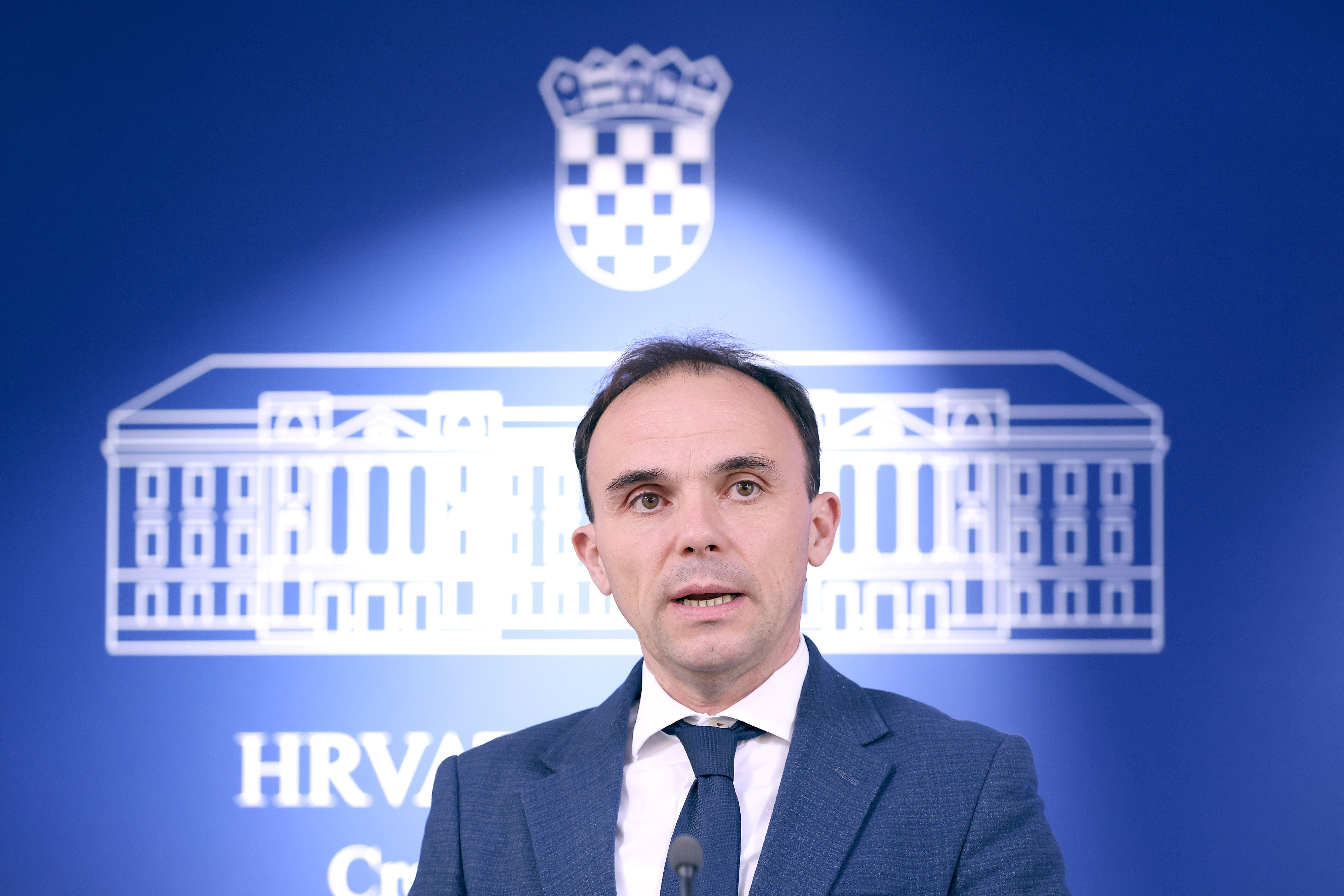 02.12.2025., Zagreb - Na konferenciji za medije odrzanoj u Saboru o aktualnim temama govorio je Loris Persuric. Photo: Patrik Macek/PIXSELL