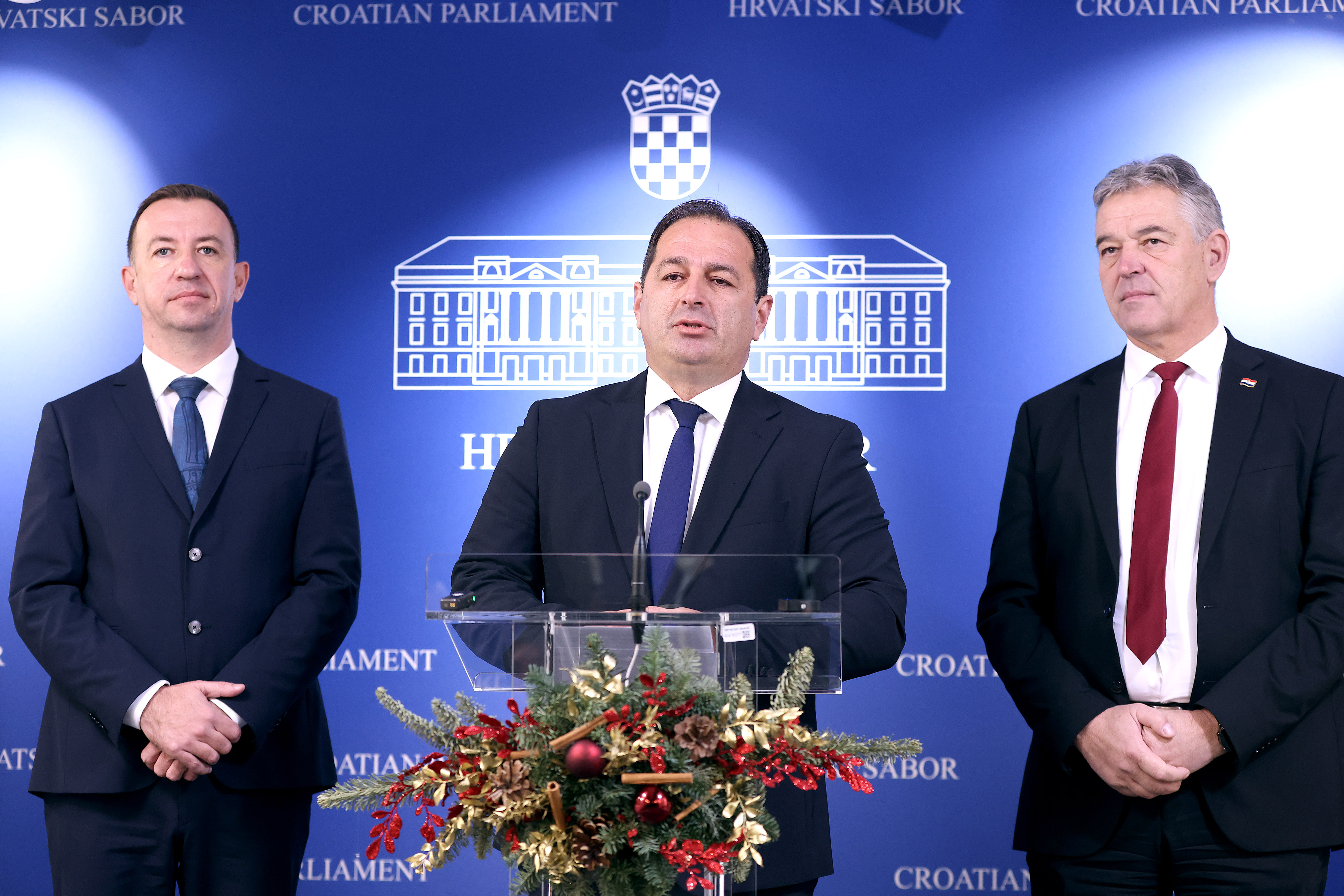 15.12.2025., Zagreb - Na konferenciji za medije odrzanoj u Saboru o temi “Sve lazi oporbe oko paketa zakona o gradnji i prostornom uredjenju” govorili su Josip Boric, Nikola Mazar i Tomislav Klaric. Photo: Patrik Macek/PIXSELL