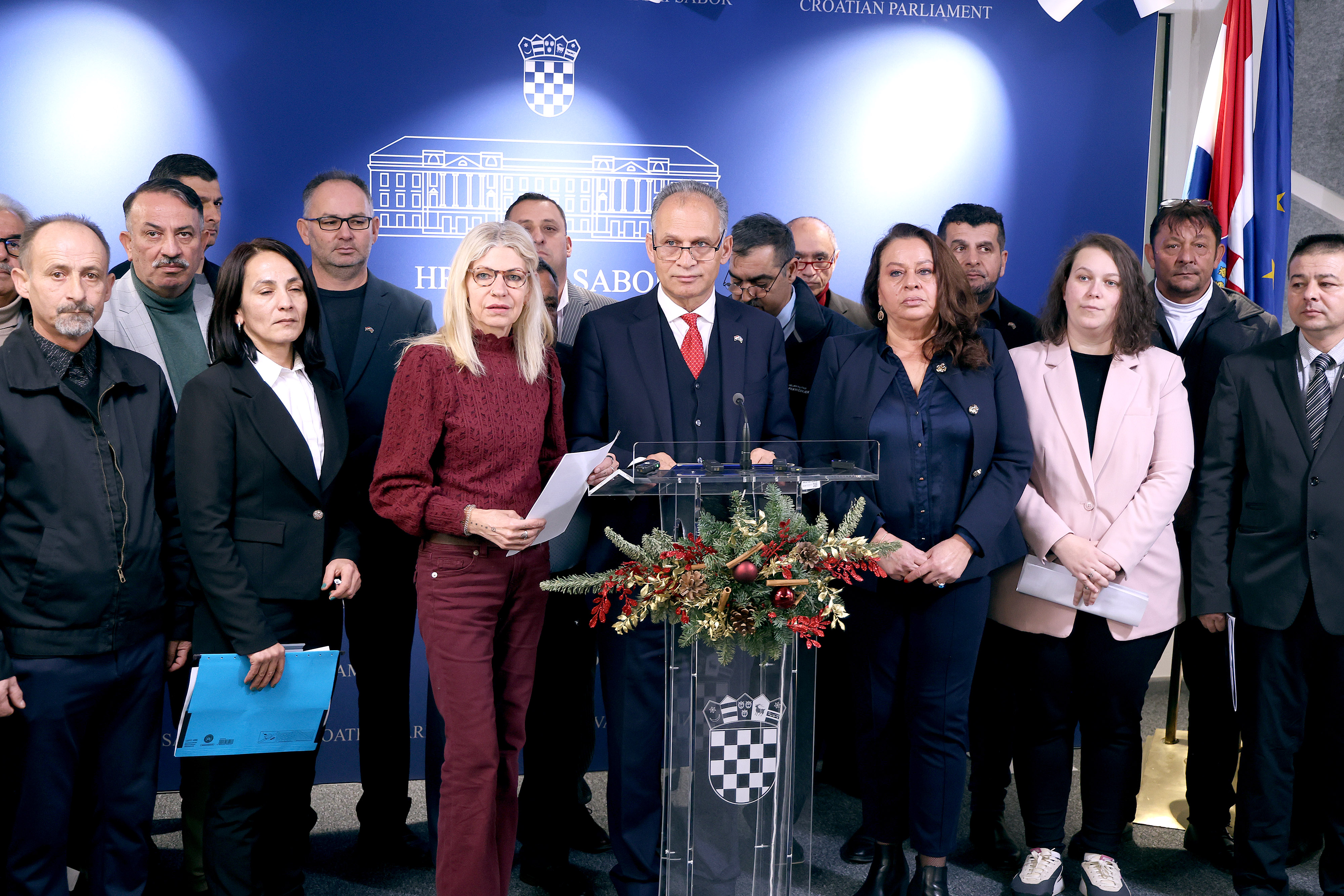 15.12.2025., Zagreb - Na konferenciji za medije odrzanoj u Saboru o temi "Politicke aktualnosti s posebnim naglaskom na nedavna dogadjanja u romskim naseljima" govorili su zastupnik Veljko Kajtazi i predstavnici roma. Photo: Patrik Macek/PIXSELL