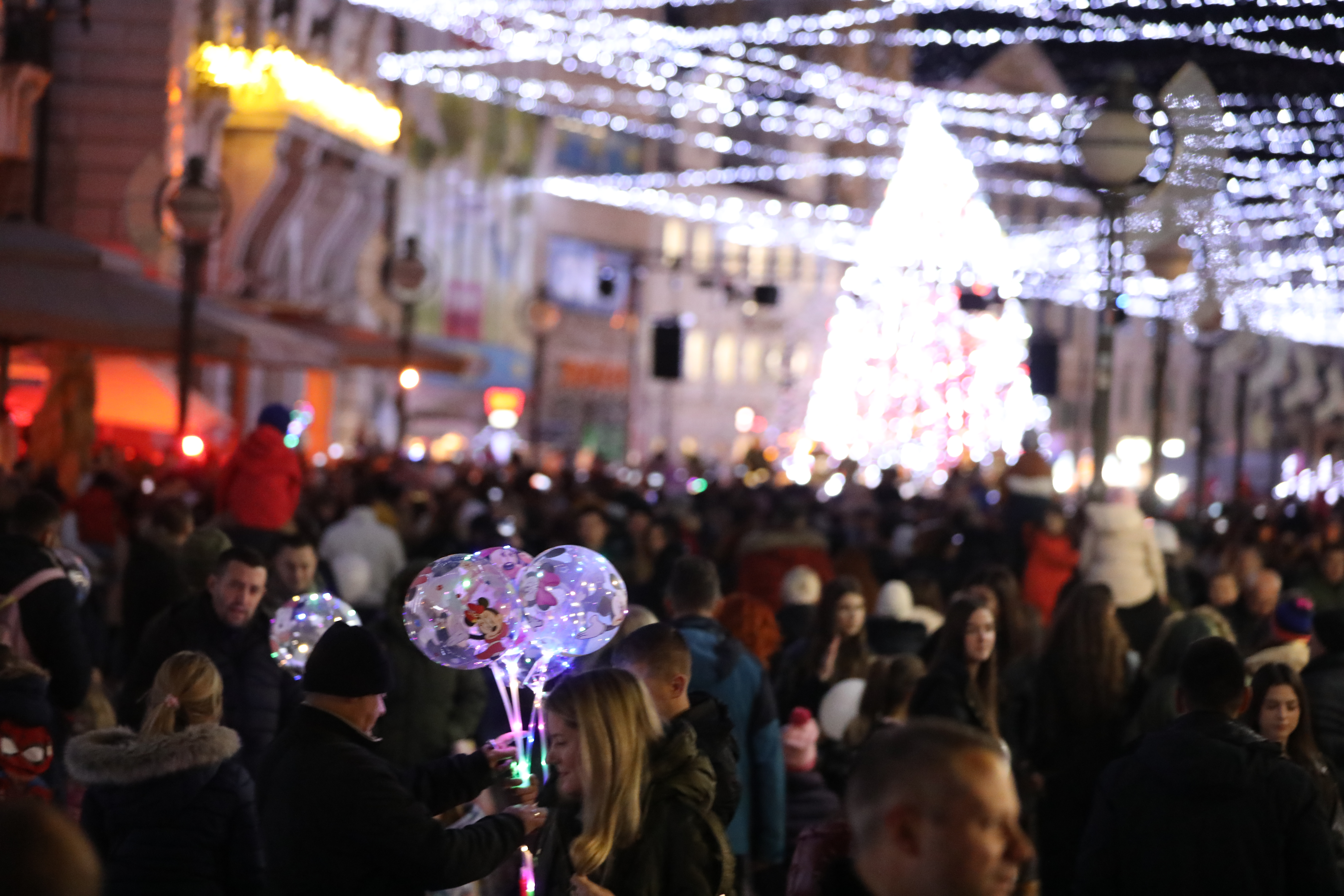 29.11.2025., Rijeka - Advent na Korzu zapoceo paljenjem blagdanske rasvjete. Photo: Goran Kovacic/PIXSELL
