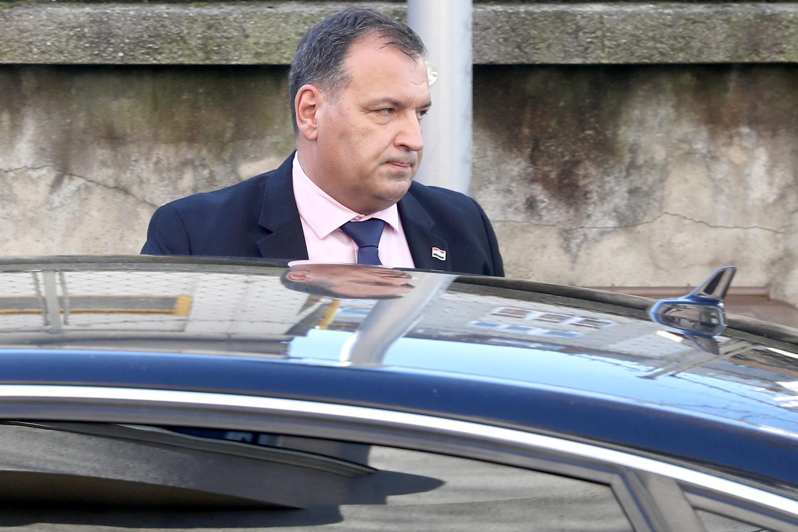 29.01.2020., Zagreb - Kandidat za novog ministar zdravstva Vili Beros dosao je u Povjerenstvo za sukoba interesa ispuniti imovinsku karticu.rPhoto: Patrik Macek/PIXSELL