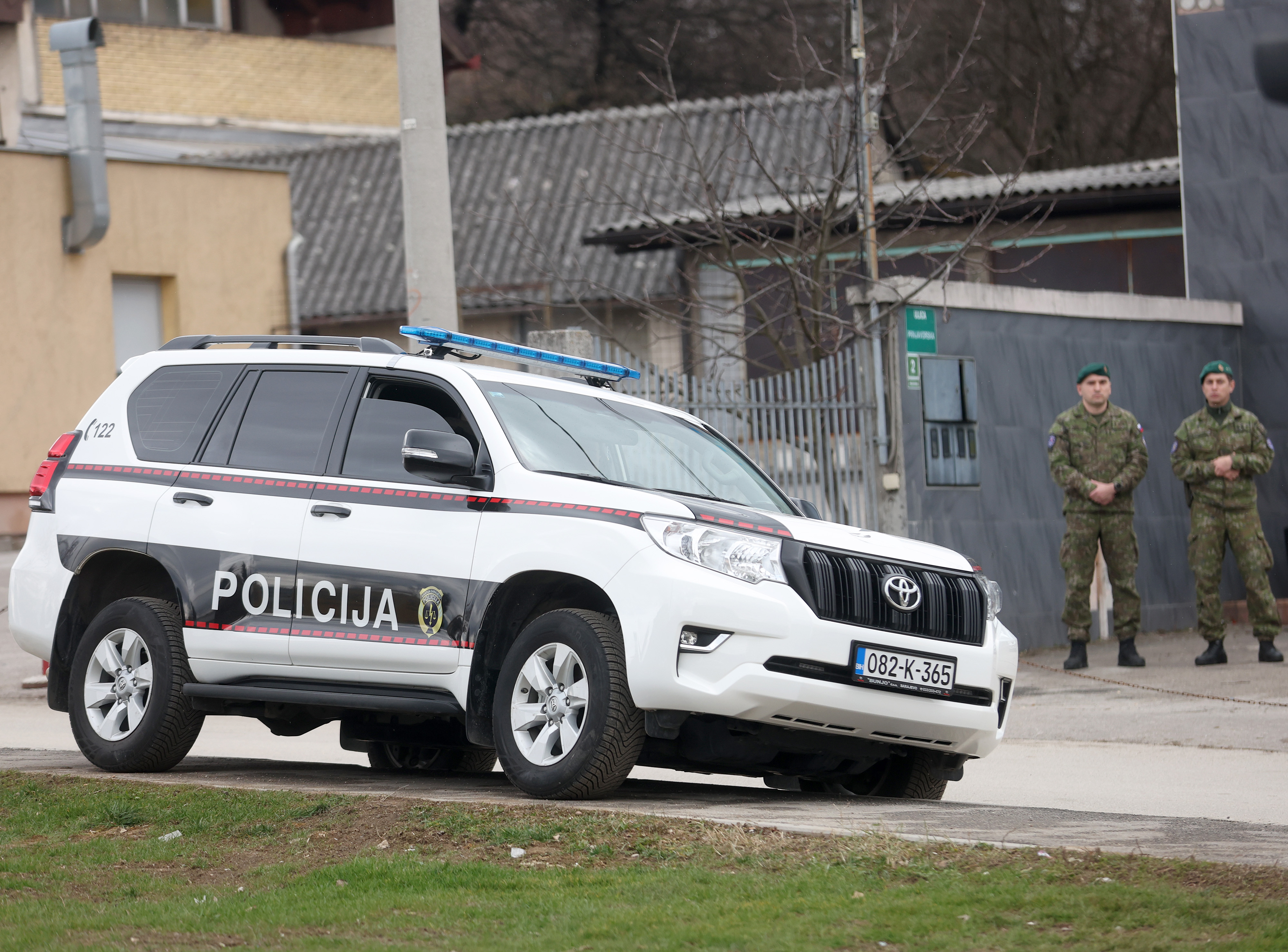Policija
