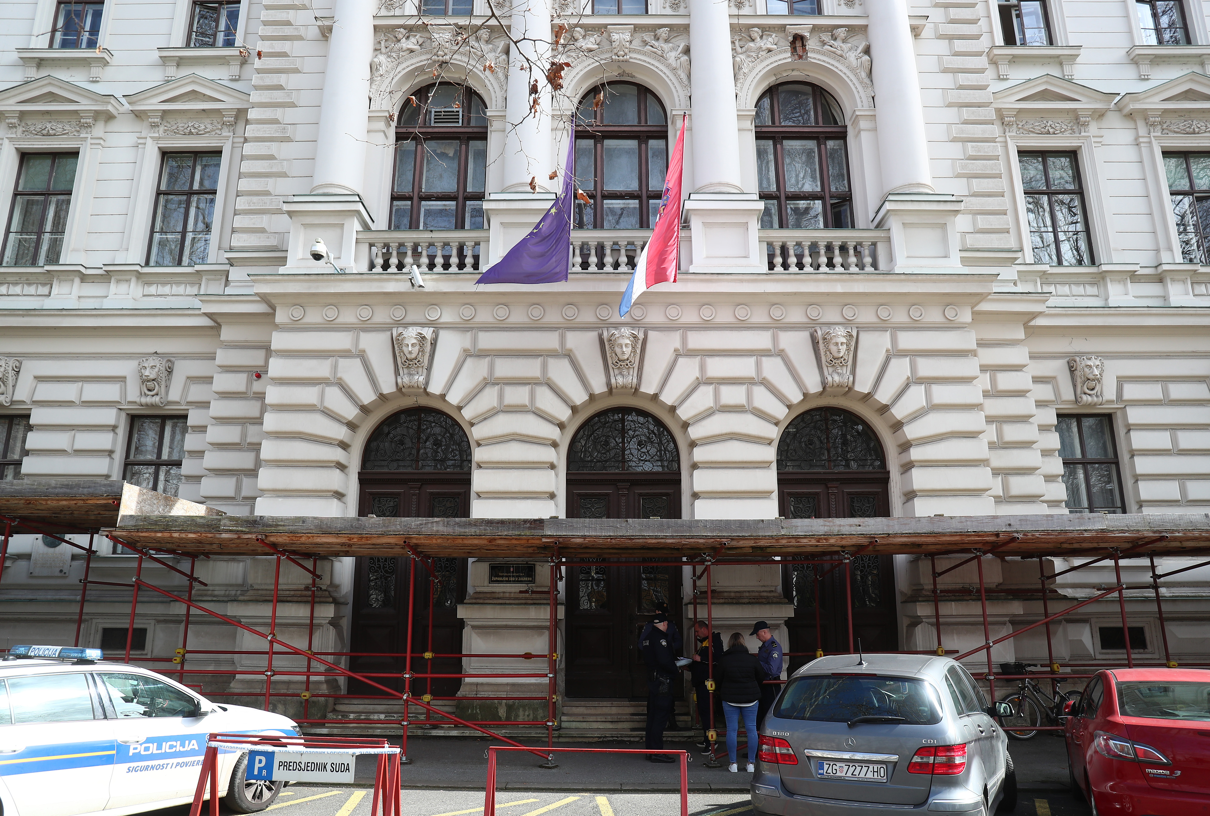 Zagreb: Zbog dojave o bombi evakuirana je zgrada Županijskog suda