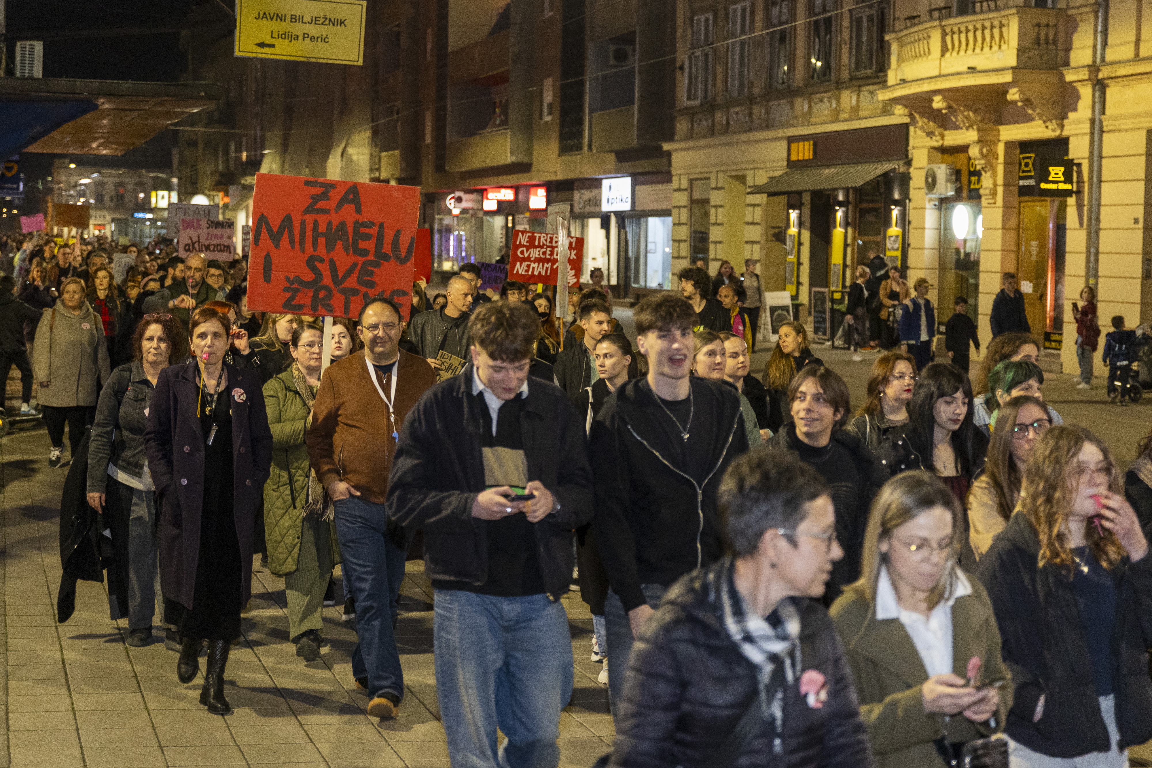 Osijek: Noćni marš za prava i ravnopravnost žena