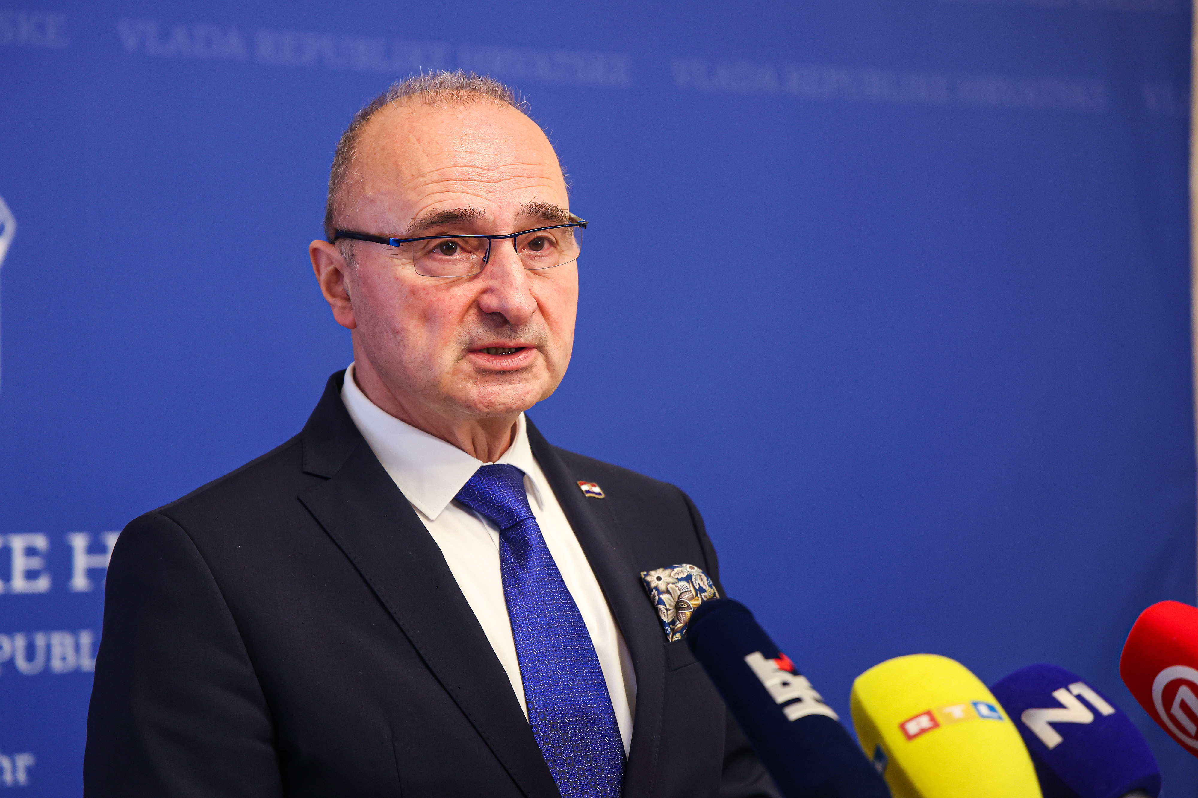 Zagreb: Gordan Grlić Radman dao je izjavu za medije nakon sastanka parlamentarne većine