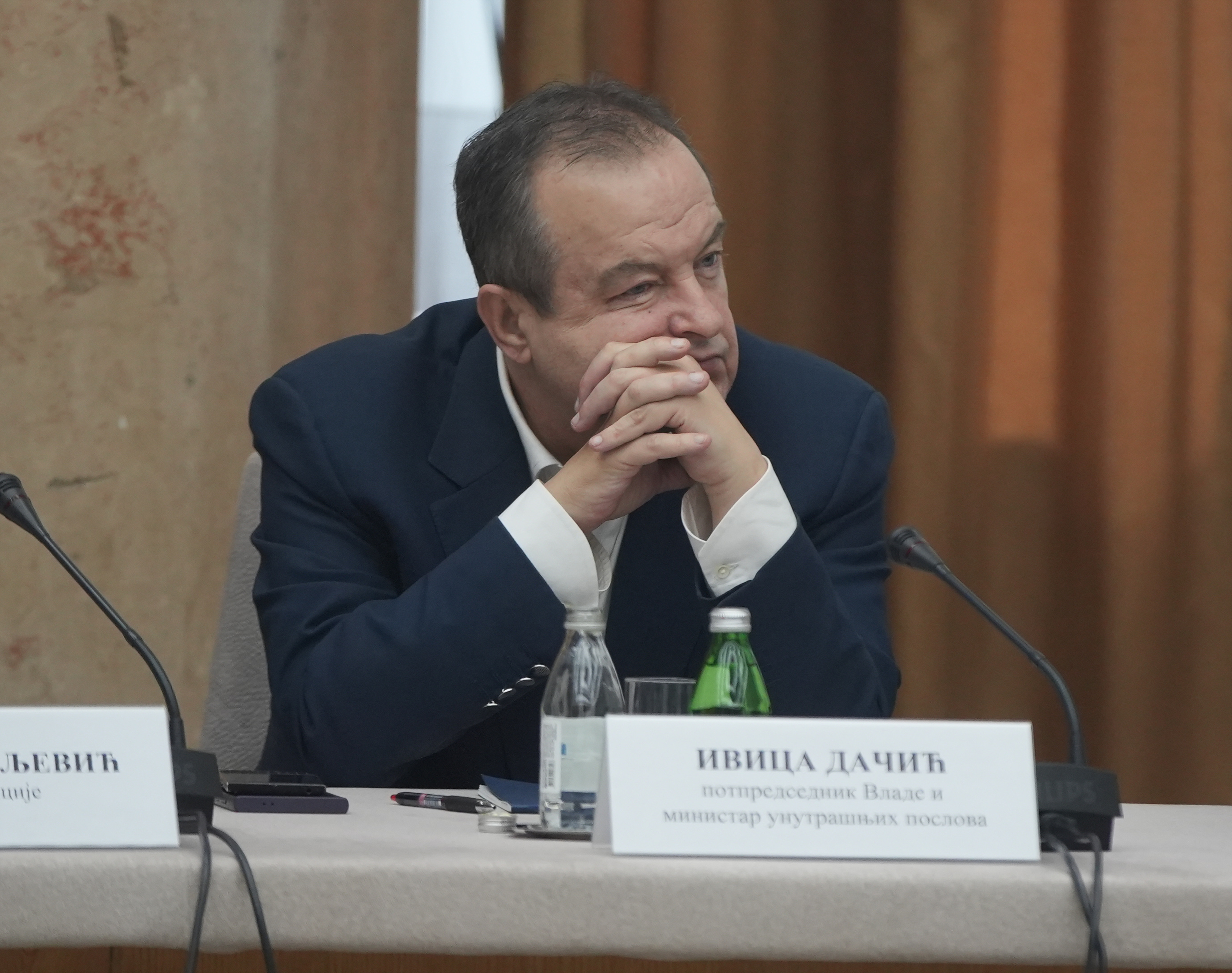 Vlada Republike Srbije, kojoj je nazočio i predsjednik Republike Srbije Aleksandar Vučić, održala je sjednicu u Palači Srbije