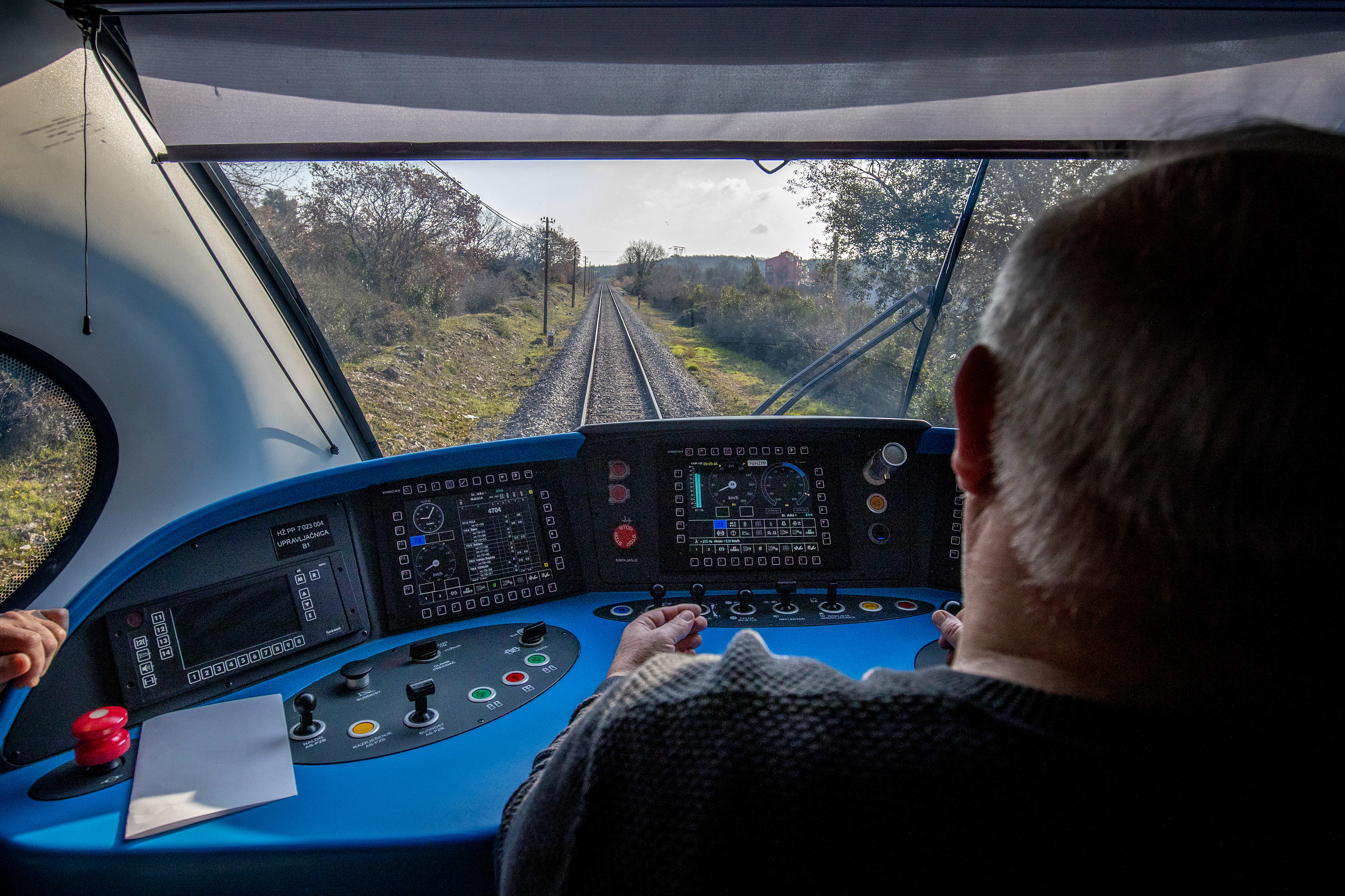 Prva vožnja novoga dizel-električnog motornog vlaka na relaciji Pula - Pazin