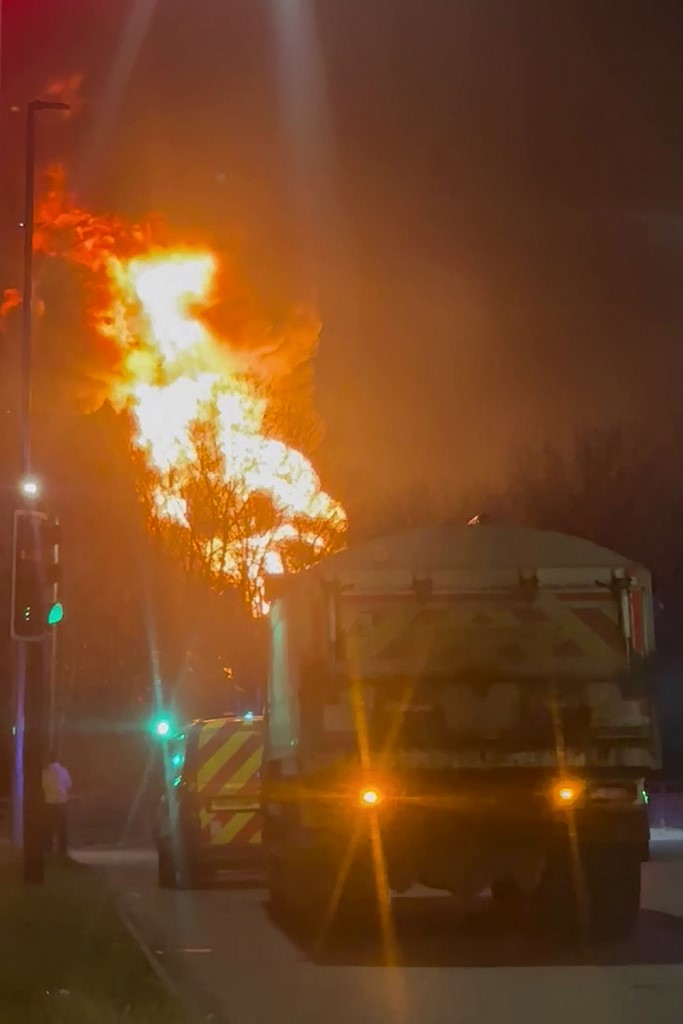 BRITAIN-AIRPORT-HEATHROW-AVIATION-FIRE