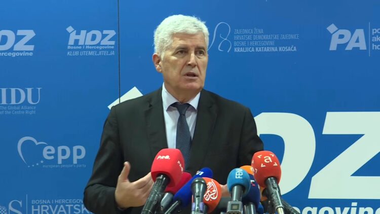 1742566189-Dragan-Covic-u-Mostaru-750x422