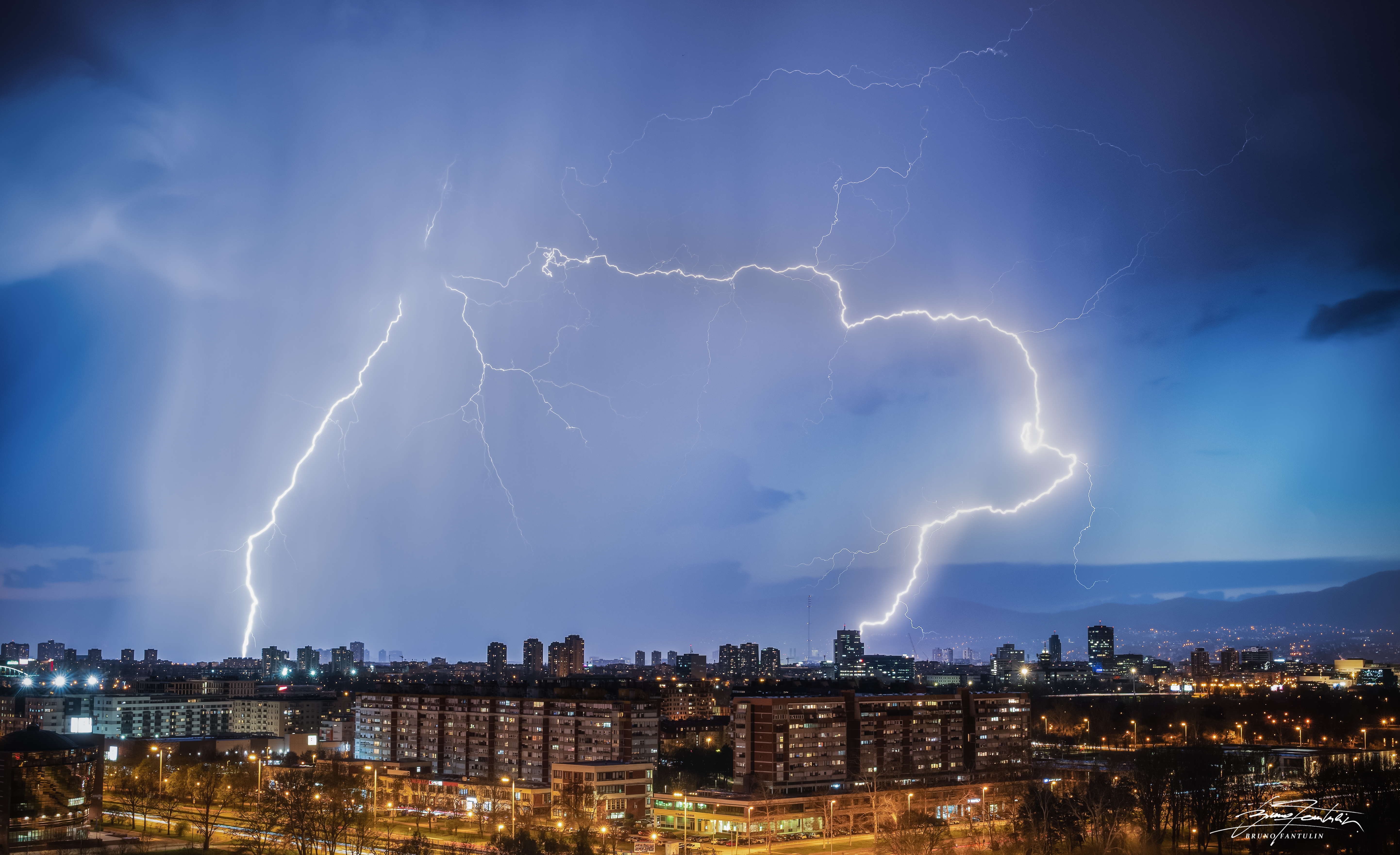 nevrijeme grmljavina, grom, Zagreb