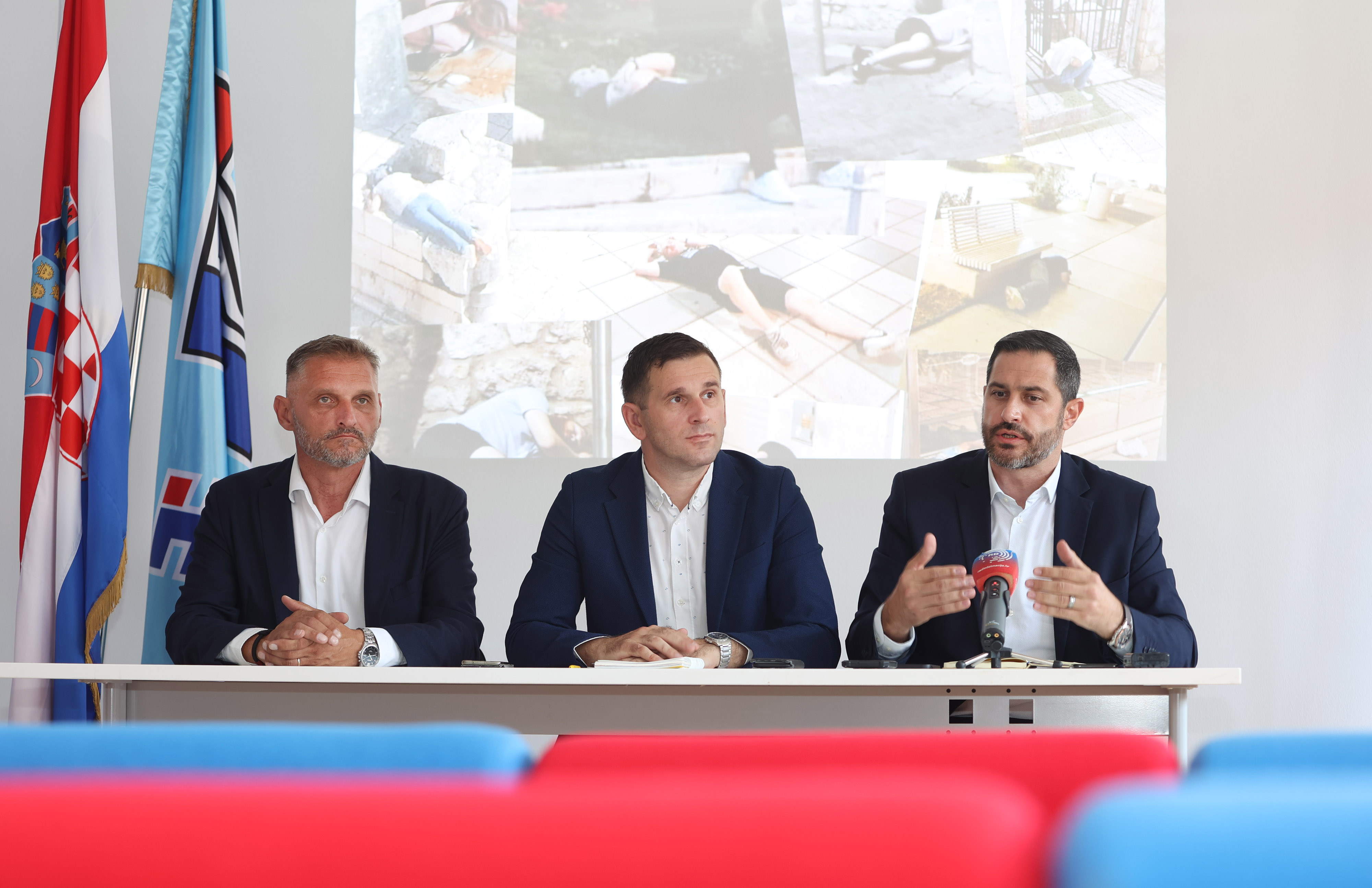 HDZ održao konferenciju povodom razuzdanih turista u SPlitu
