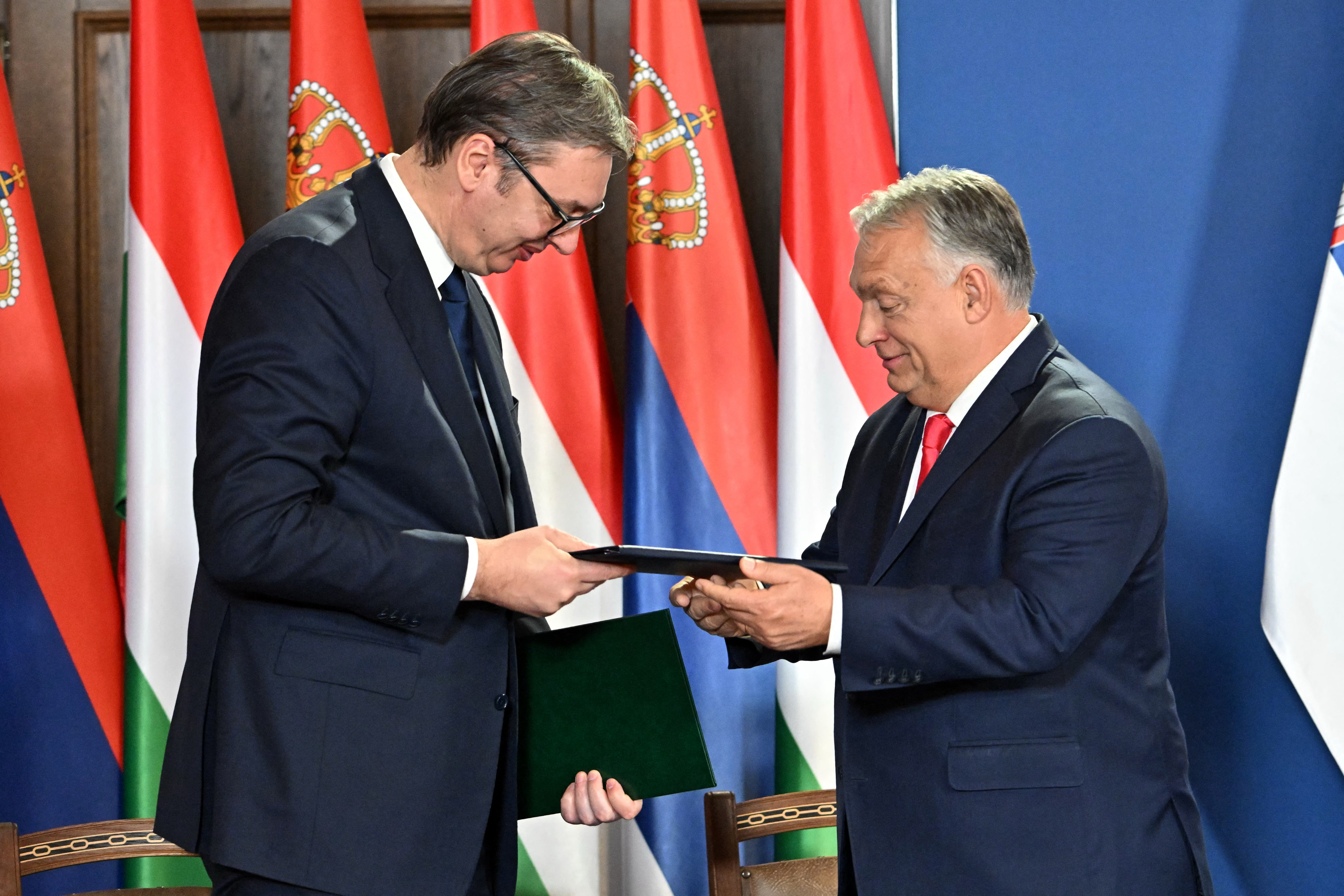 Vučić, Orban