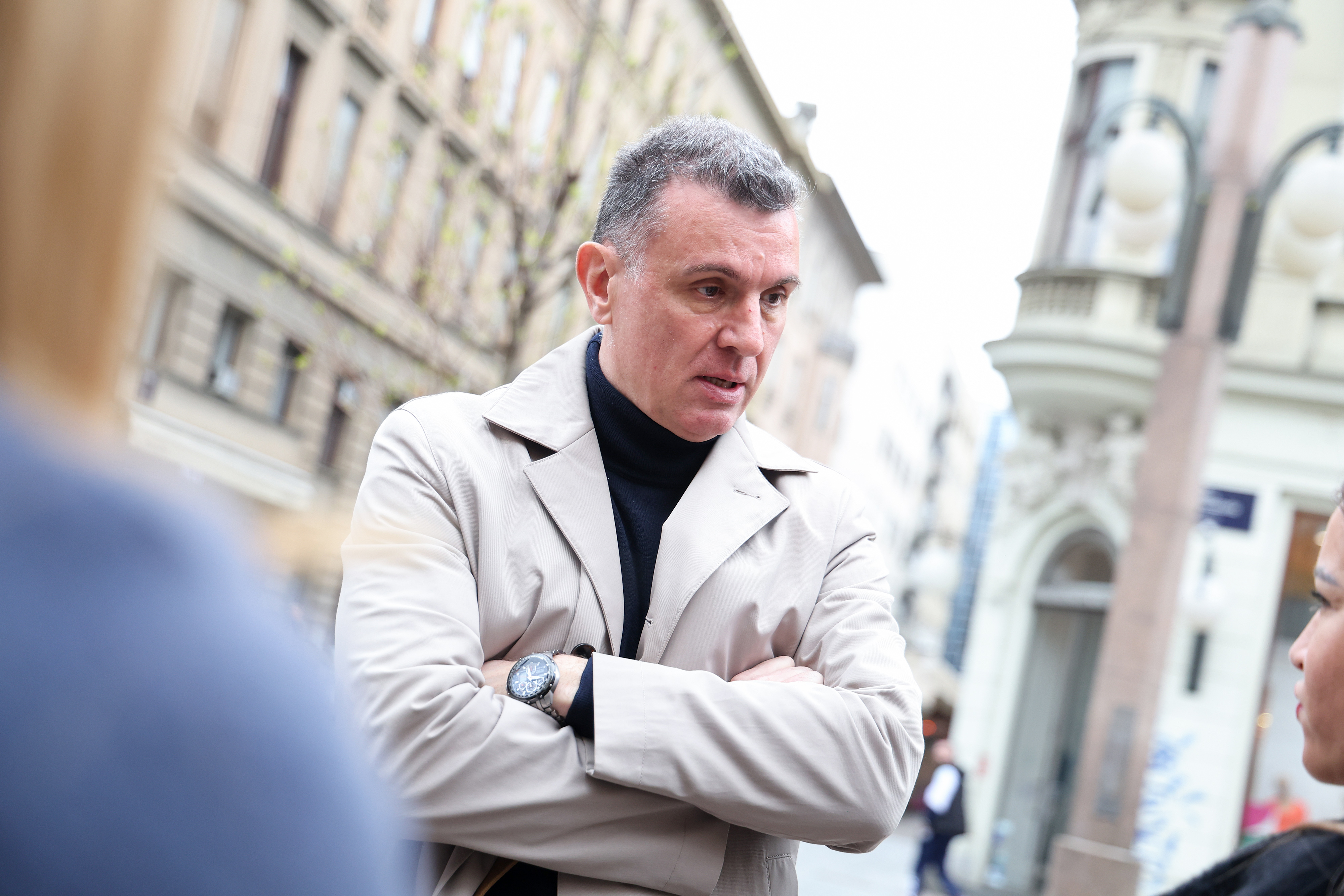 Zagreb: Trpimir Goluža, kandidat za gradonačelnika, održao konferenciju za medije na Trgu Petra Preradovića