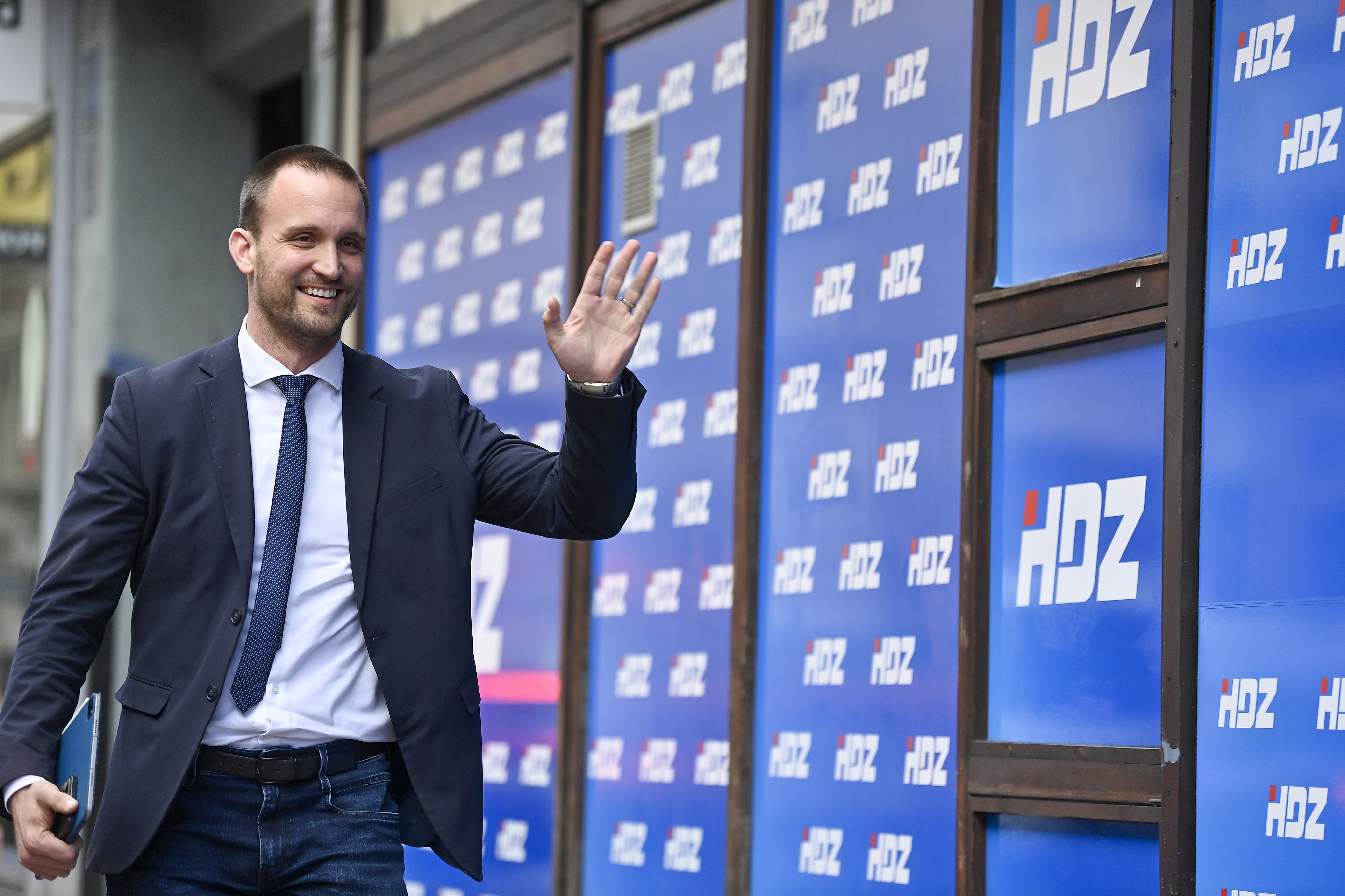 Zagreb: Dolazak članova na sjednicu Predsjedništva HDZ-a